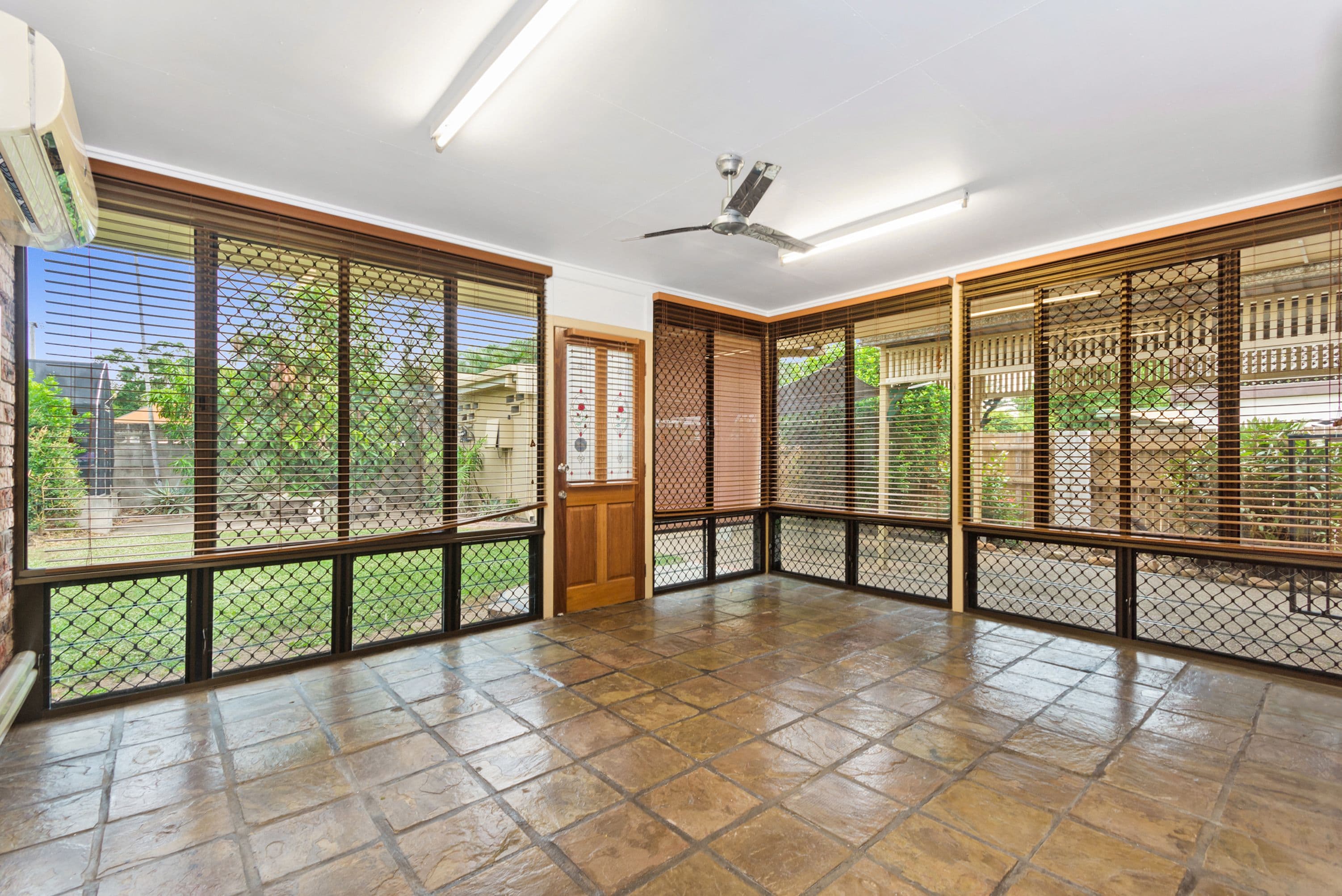 18 Lanark Street, Kirwan QLD 4817, Kirwan - Thumbnail 7
