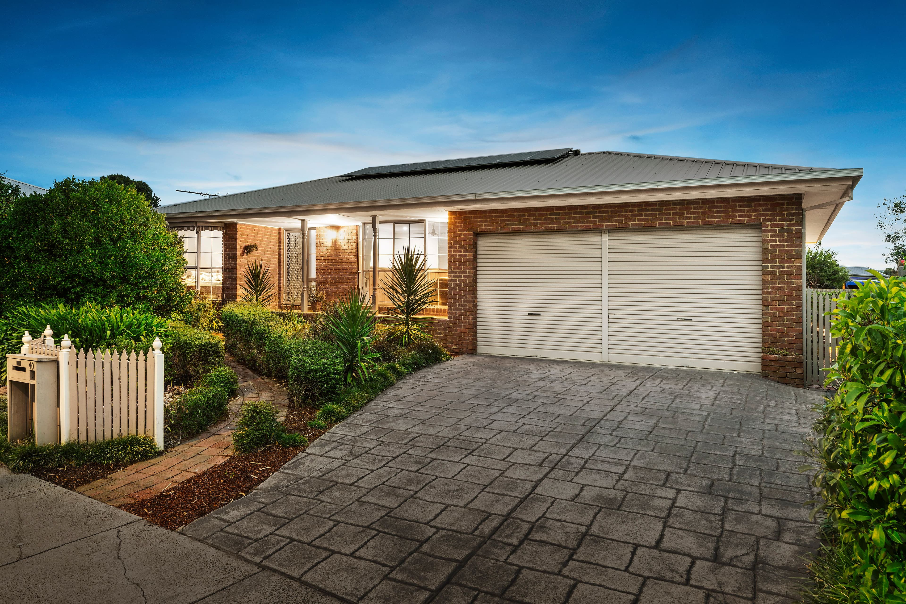 40 Spruce Drive, Rowville VIC 3178, Rowville - Thumbnail 2