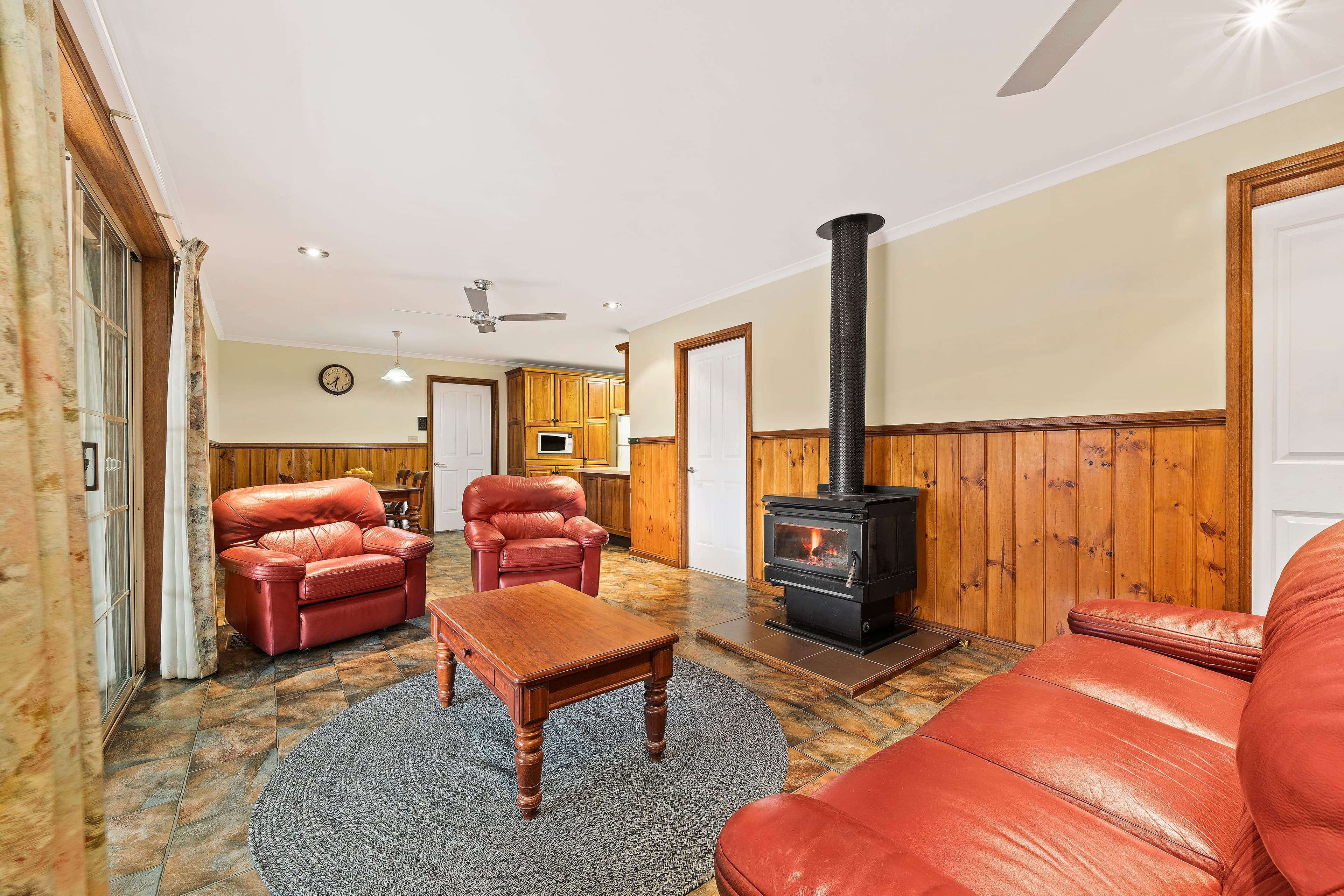 40 Spruce Drive, Rowville VIC 3178, Rowville - Thumbnail 3