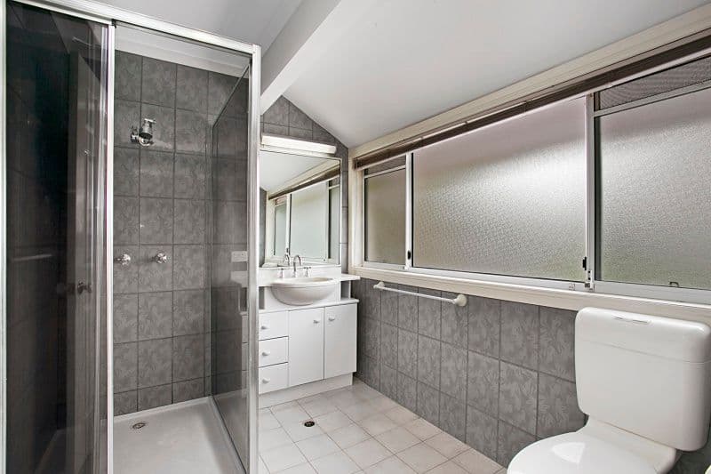 1 Garnet Court, Kenmore QLD 4069, Kenmore - Thumbnail 8