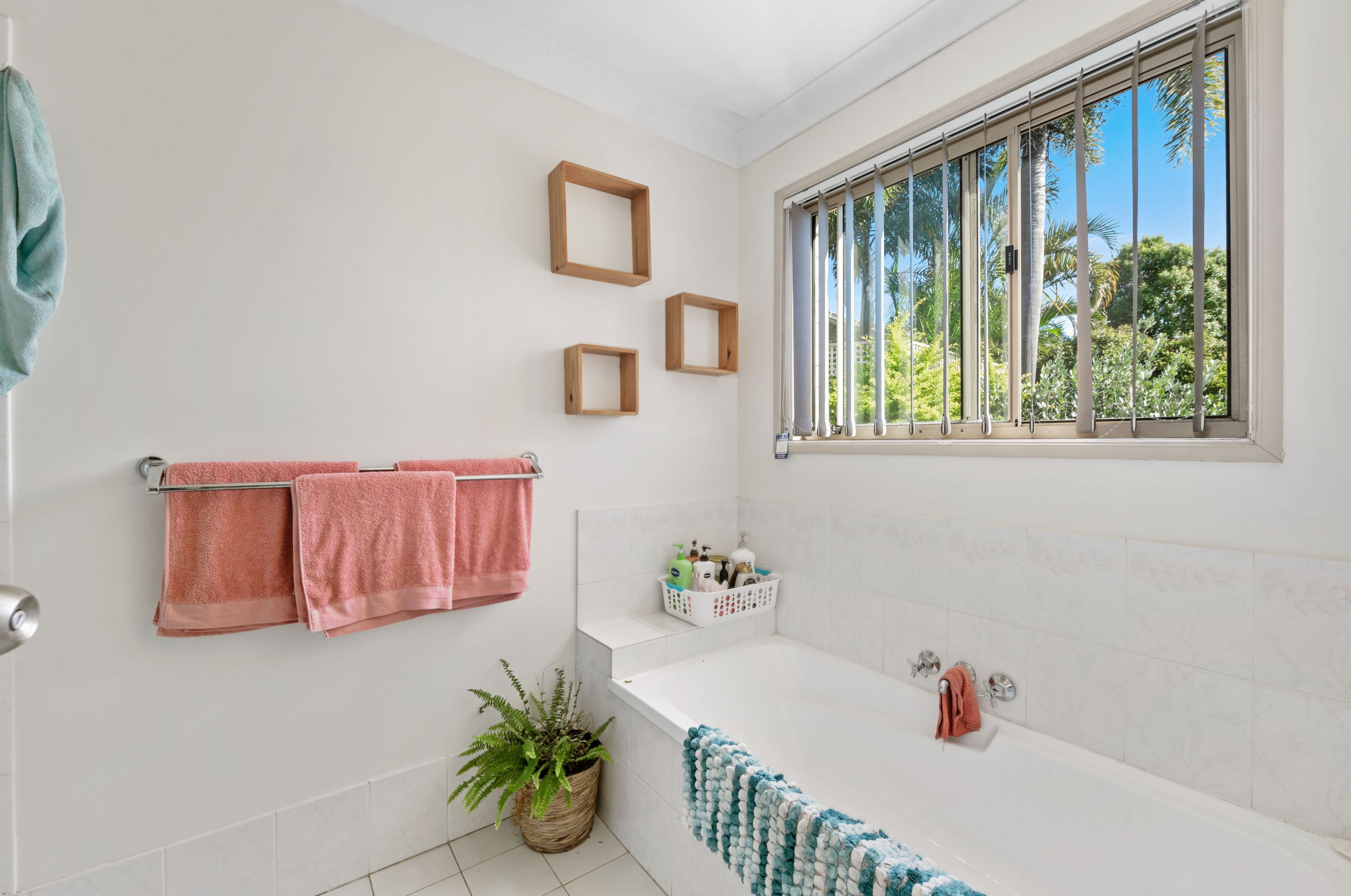 72 Petherbridge Avenue, Merrimac QLD 4226, Merrimac - Thumbnail 8