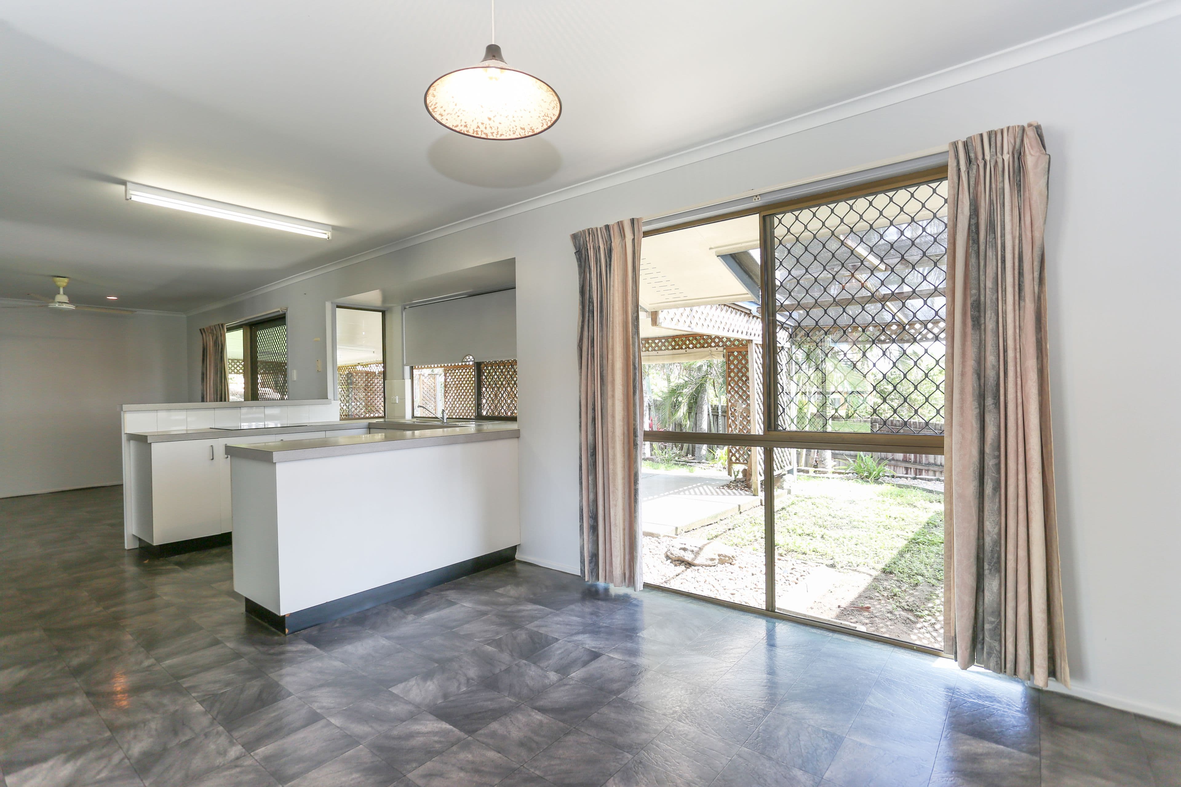 6 Lyn Court, Beaconsfield QLD 4740, Beaconsfield - Thumbnail 3