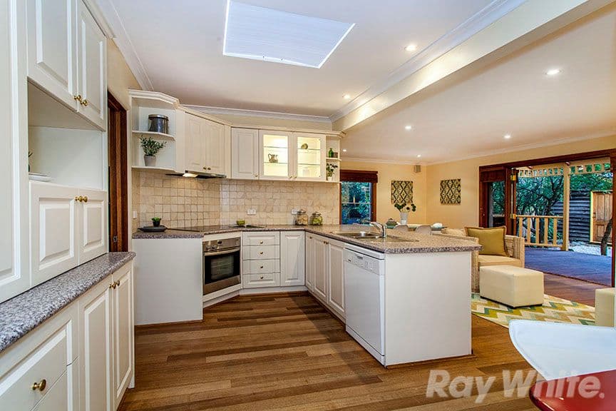 38 Lusk Drive, Vermont VIC 3133, Vermont - Thumbnail 3