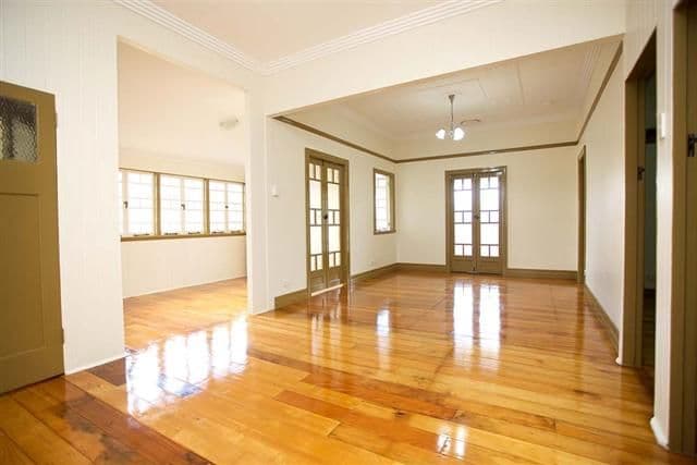 10 Walter Street, HOLLAND PARK WEST QLD 4121, Holland Park West - Thumbnail 6