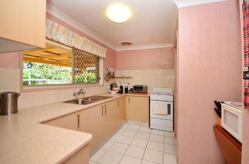 21 Birigun Street, Mermaid Waters QLD 4218, Mermaid Waters - Thumbnail 4