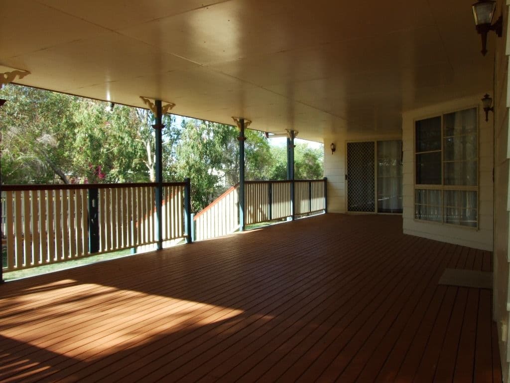 14 Lark Street, LONGREACH QLD 4730, Longreach - Thumbnail 2