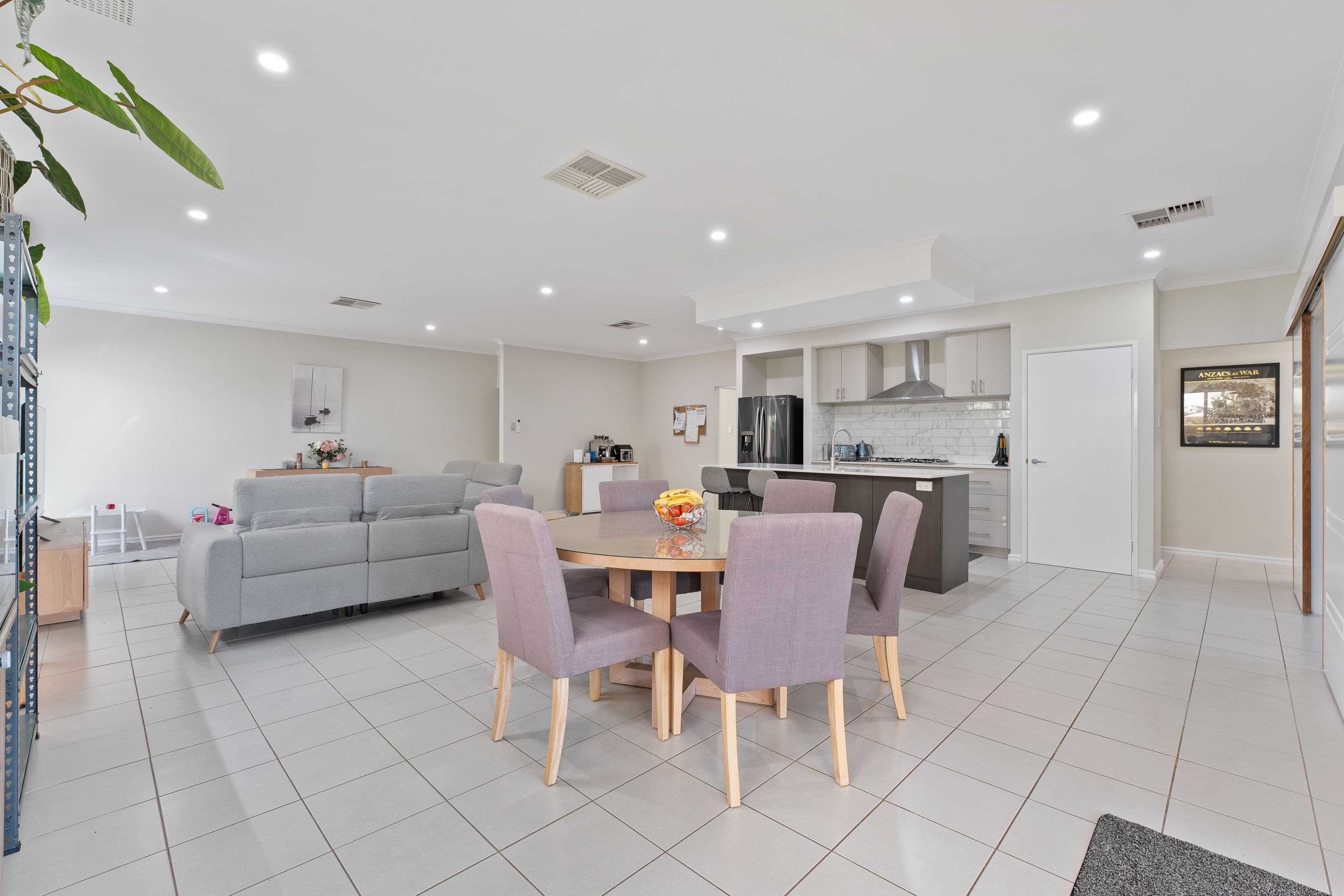 17 Wanderer Parkway, Baldivis WA 6171, Baldivis - Thumbnail 7