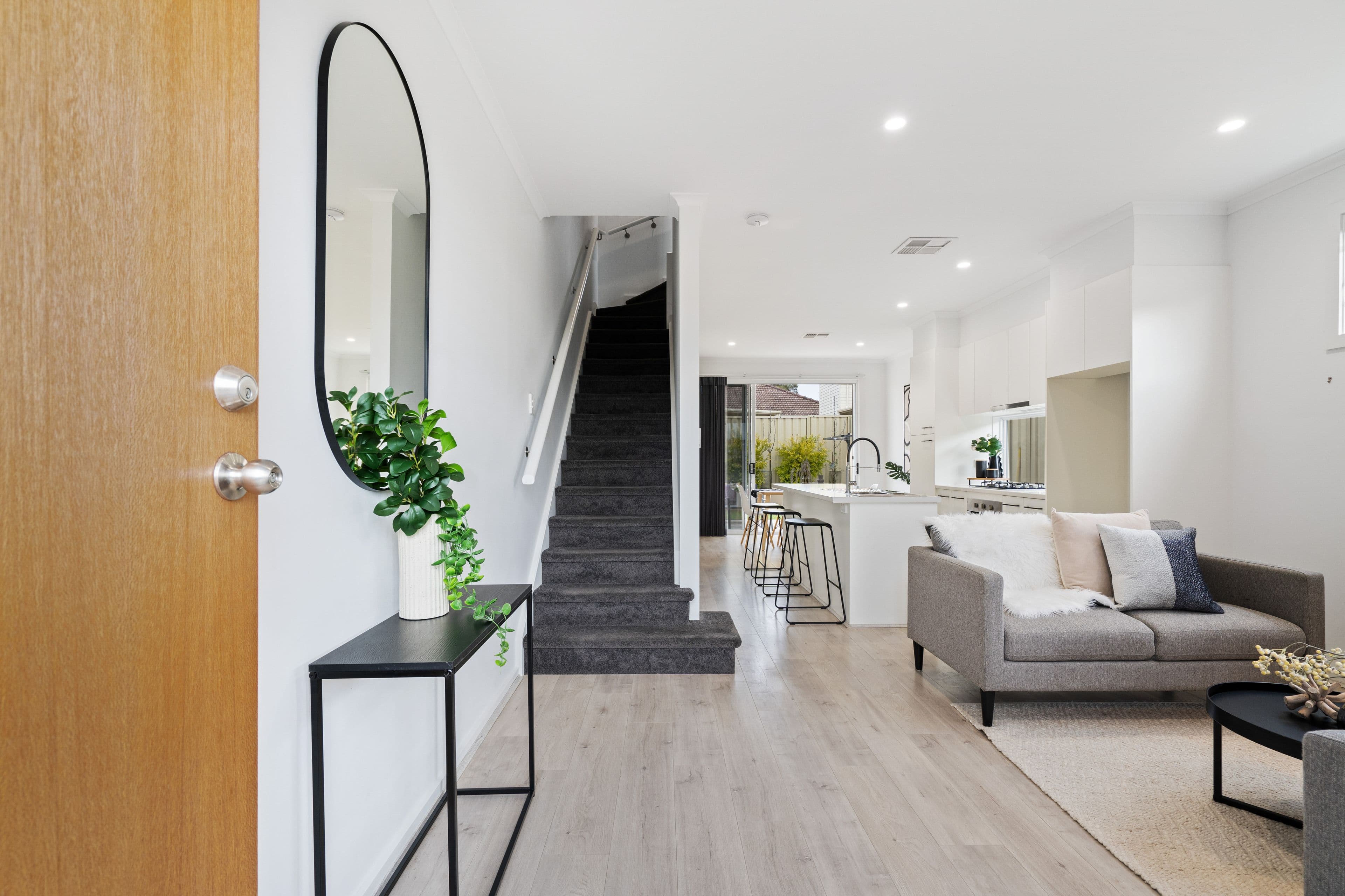 18 HIllier Road, Morphett Vale SA 5162, Morphett Vale - Thumbnail 2