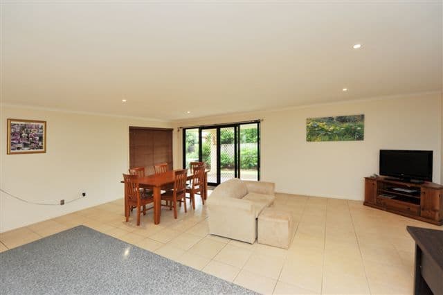 13 Hinchliffe Drive, KEARNEYS SPRING QLD 4350, Kearneys Spring - Thumbnail 7