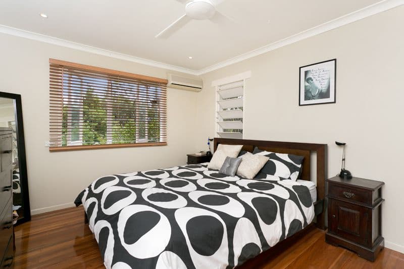 7 Nealdon Street, Holland Park QLD 4121, Holland Park - Thumbnail 8