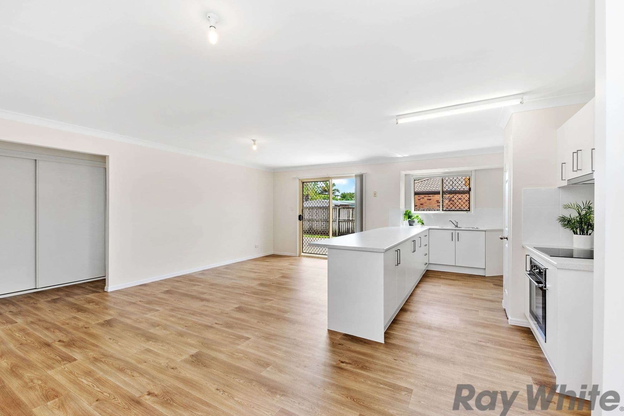 27 Fern Street, Deception Bay QLD 4508, Deception Bay - Thumbnail 4