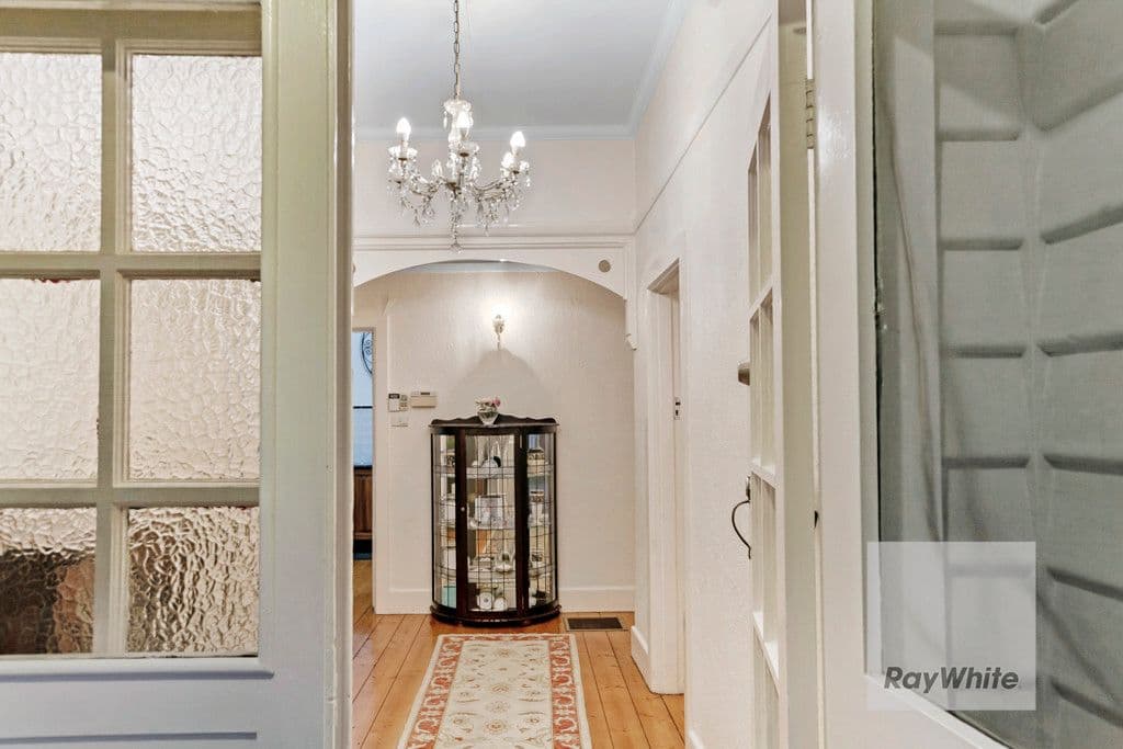 81 Miranda Road, Reservoir VIC 3073, Reservoir - Thumbnail 2