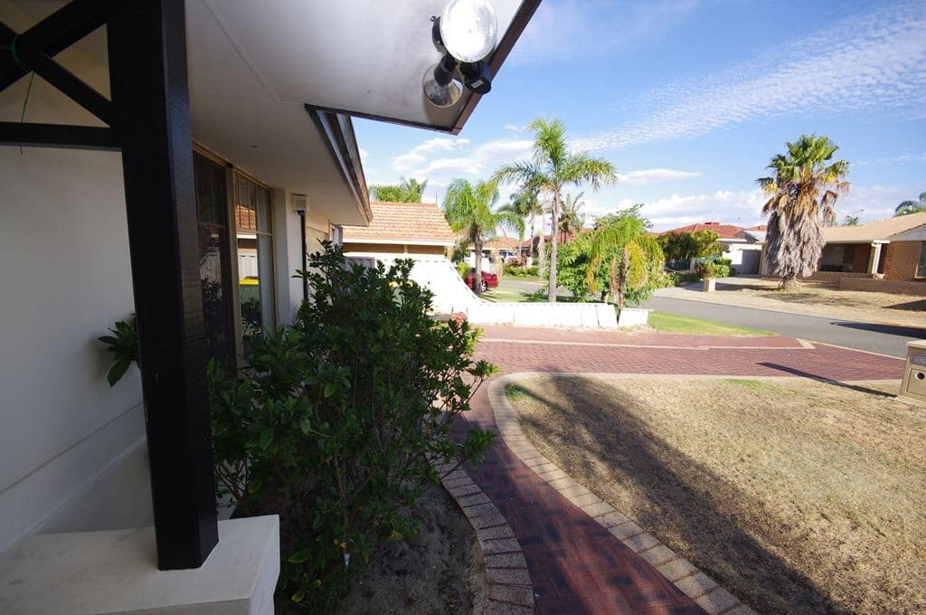 14 Kilto Close, BALLAJURA WA 6066, Ballajura - Thumbnail 2
