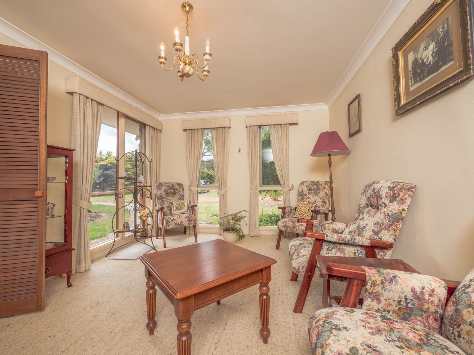 45 Edward Drive, Armidale - Thumbnail 2