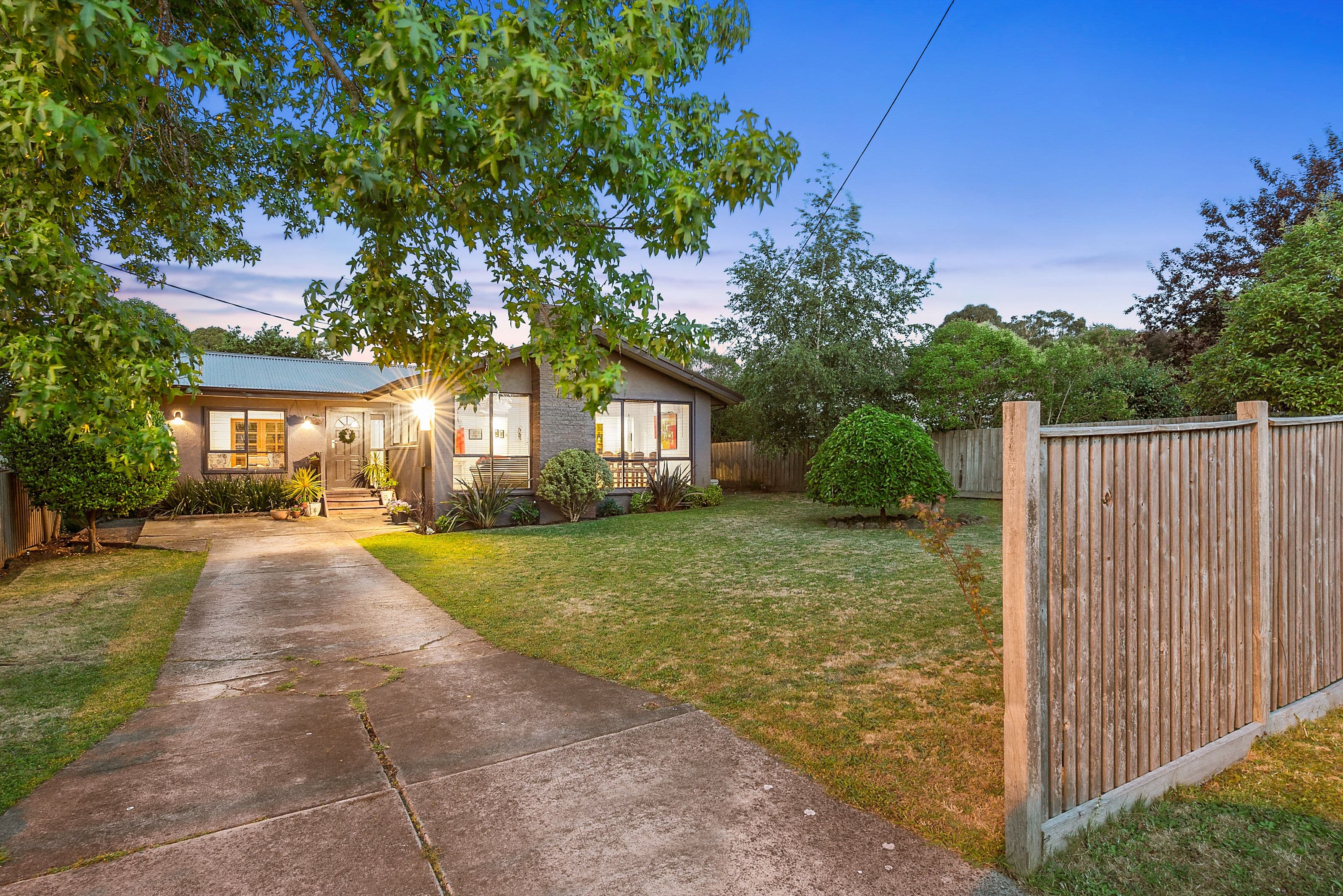 16 NURSERY Road, Croydon VIC 3136, Croydon - Thumbnail 3
