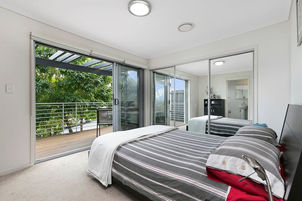 77 Douglas Street, Greenslopes QLD 4120, Greenslopes - Thumbnail 7