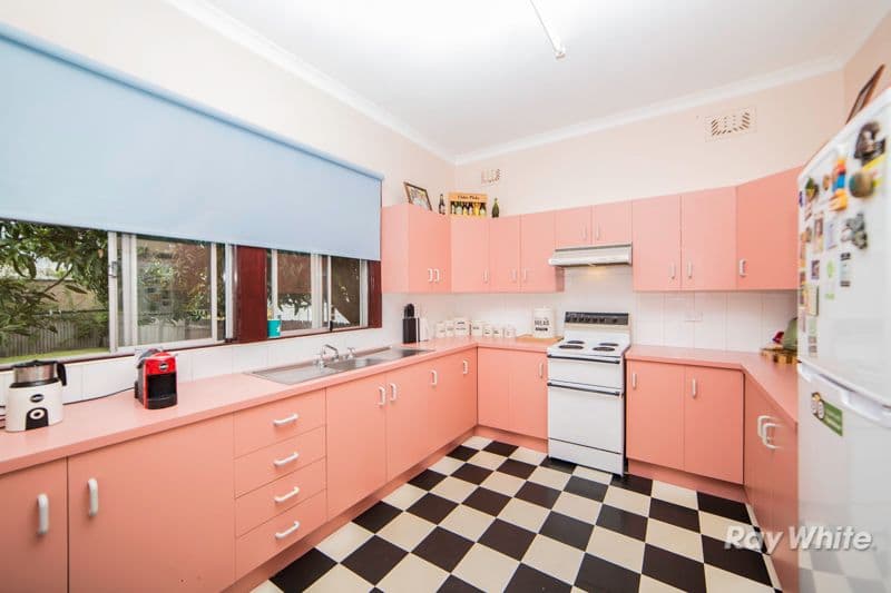 252 Bacon Street, Grafton - Thumbnail 2