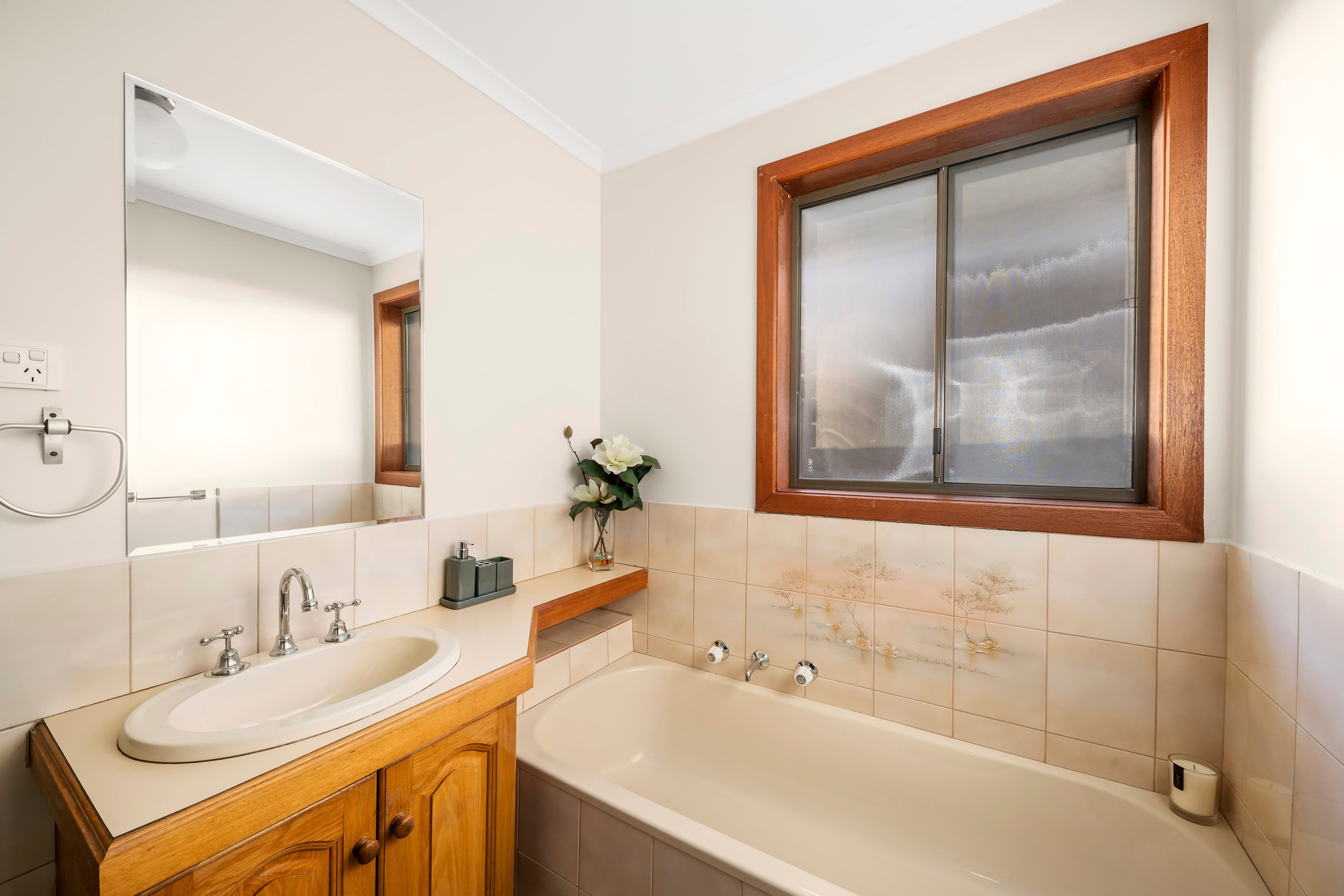 26 Prince Of Wales Avenue, Mill Park VIC 3082, Mill Park - Thumbnail 5