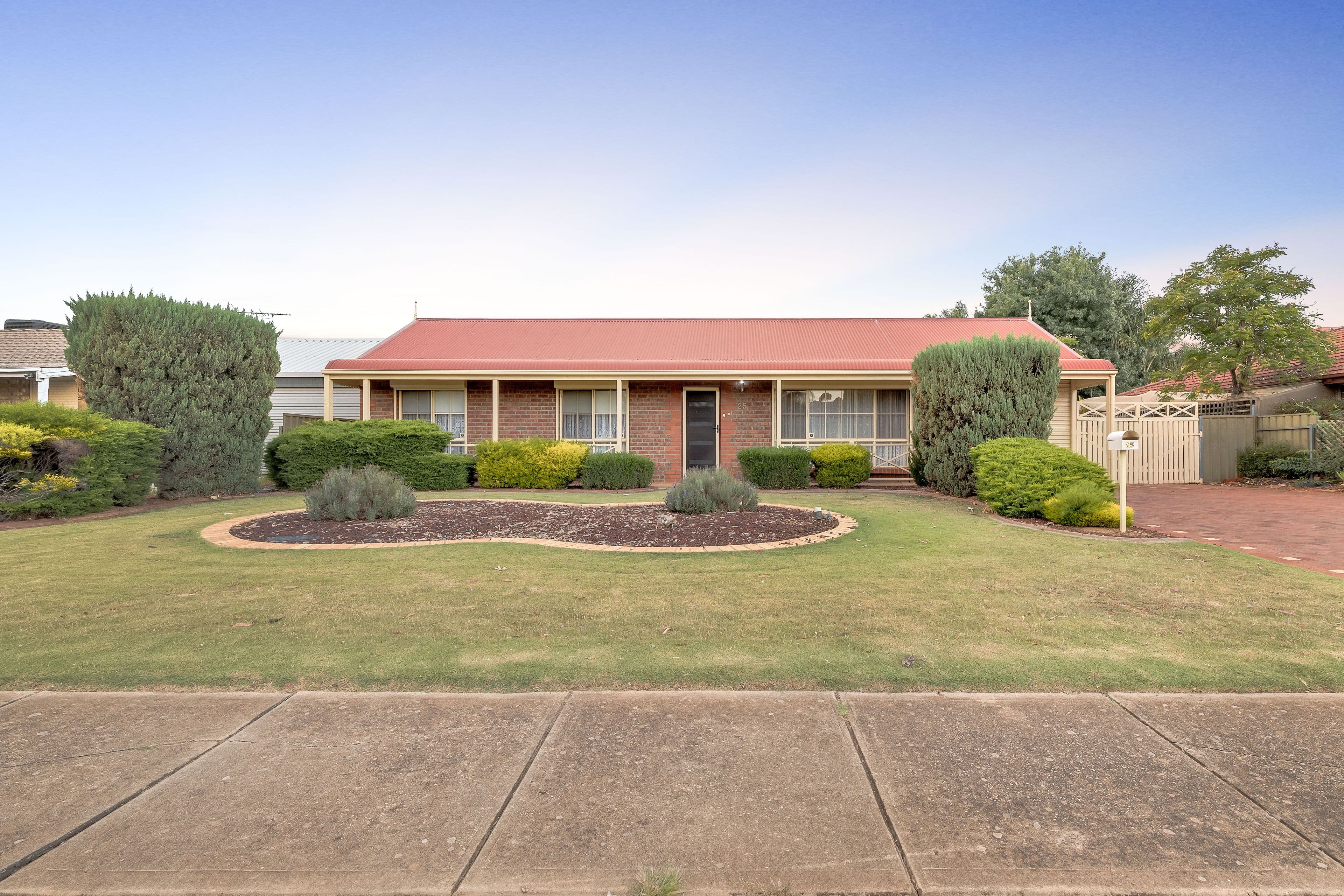 25 President Avenue, Andrews Farm SA 5114, Andrews Farm - Image 1