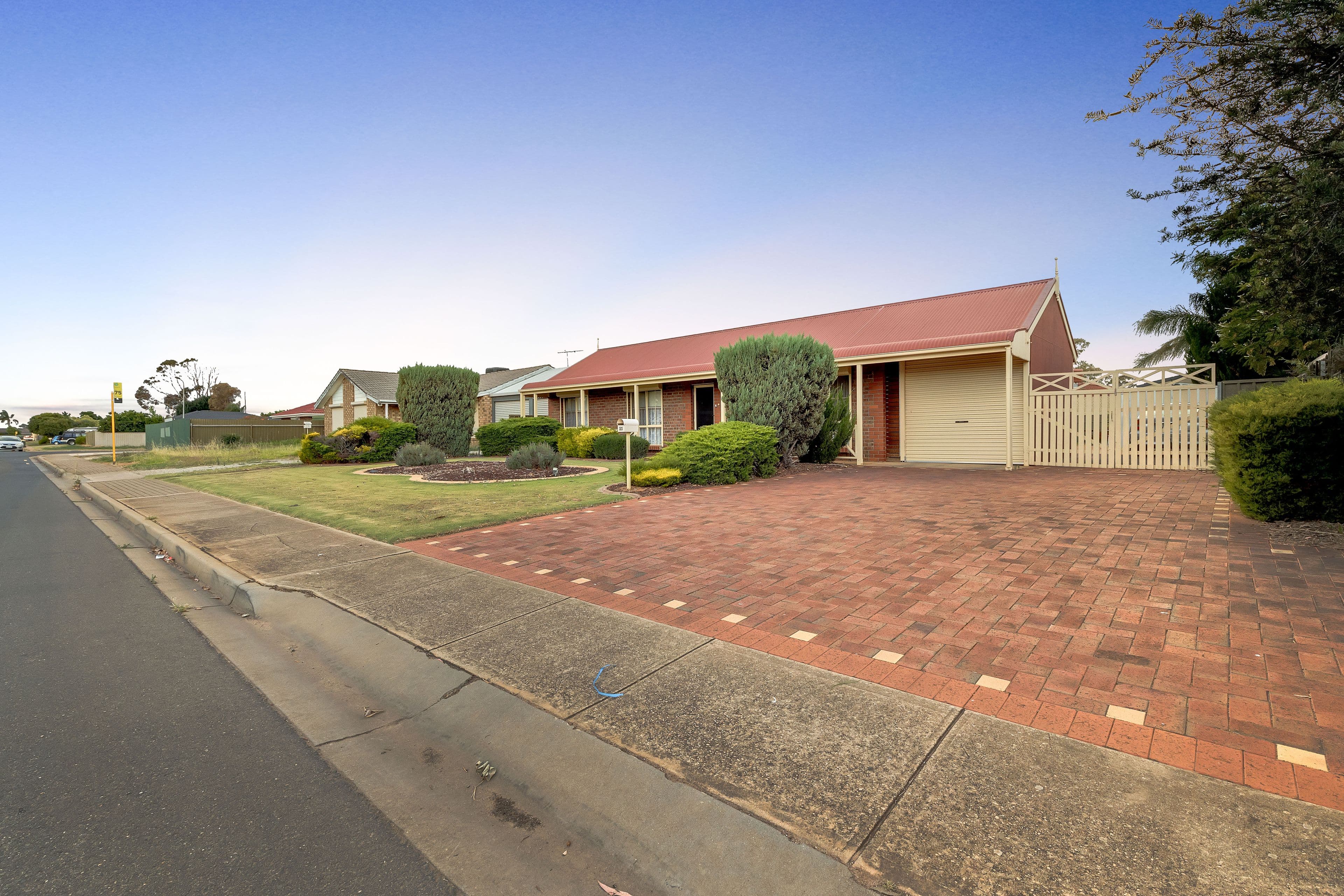 25 President Avenue, Andrews Farm SA 5114, Andrews Farm - Thumbnail 2