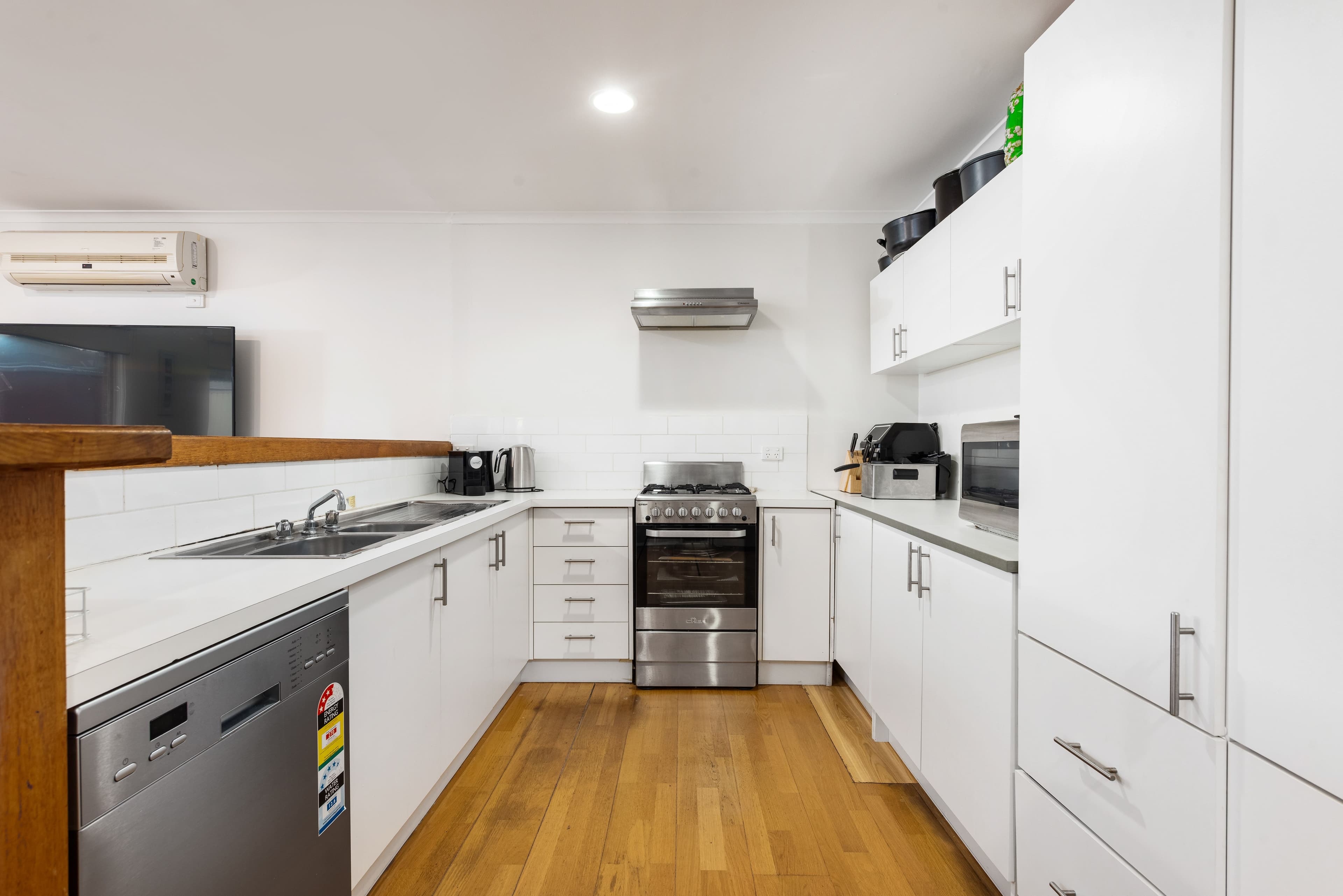 3 Jasmine Drive, Mill Park VIC 3082, Mill Park - Thumbnail 8