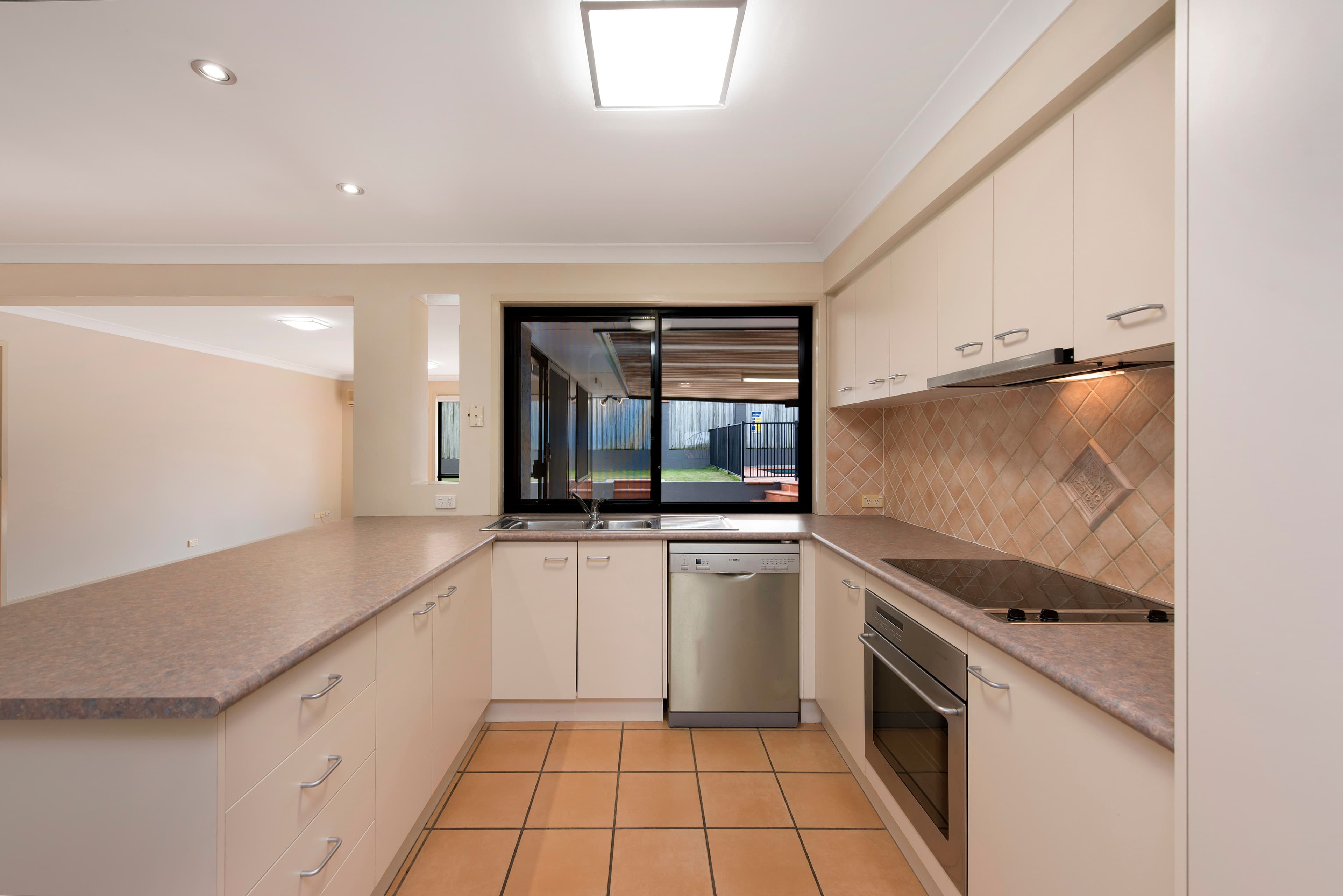 23 Raphael Place, Mackenzie QLD 4156, Mackenzie - Thumbnail 8