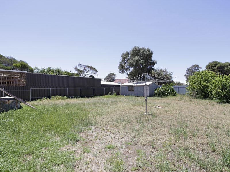 24 Taunton Parade, Christies Beach - Thumbnail 7