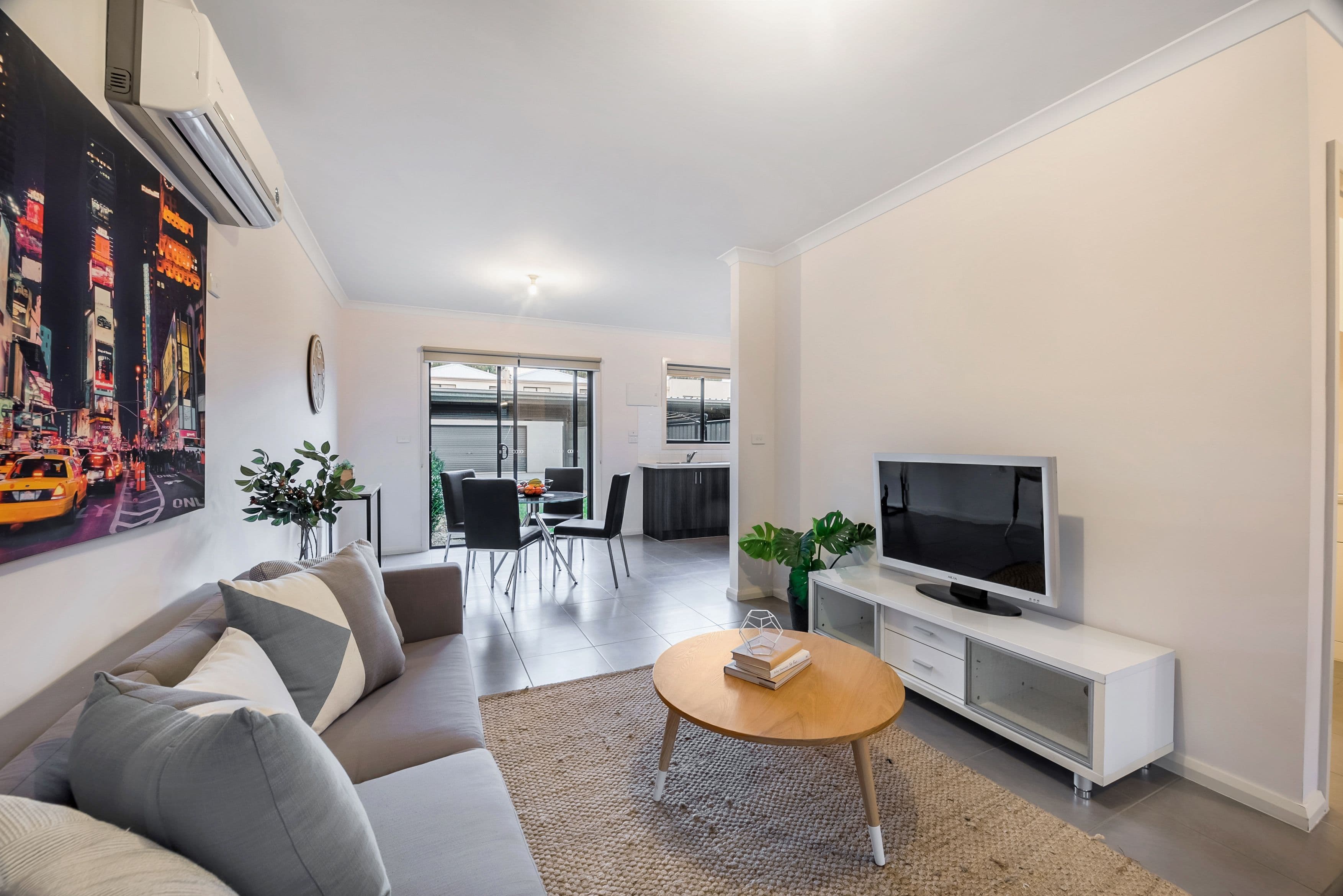 21 Huntingfield Street, Craigieburn VIC 3064, Craigieburn - Thumbnail 3
