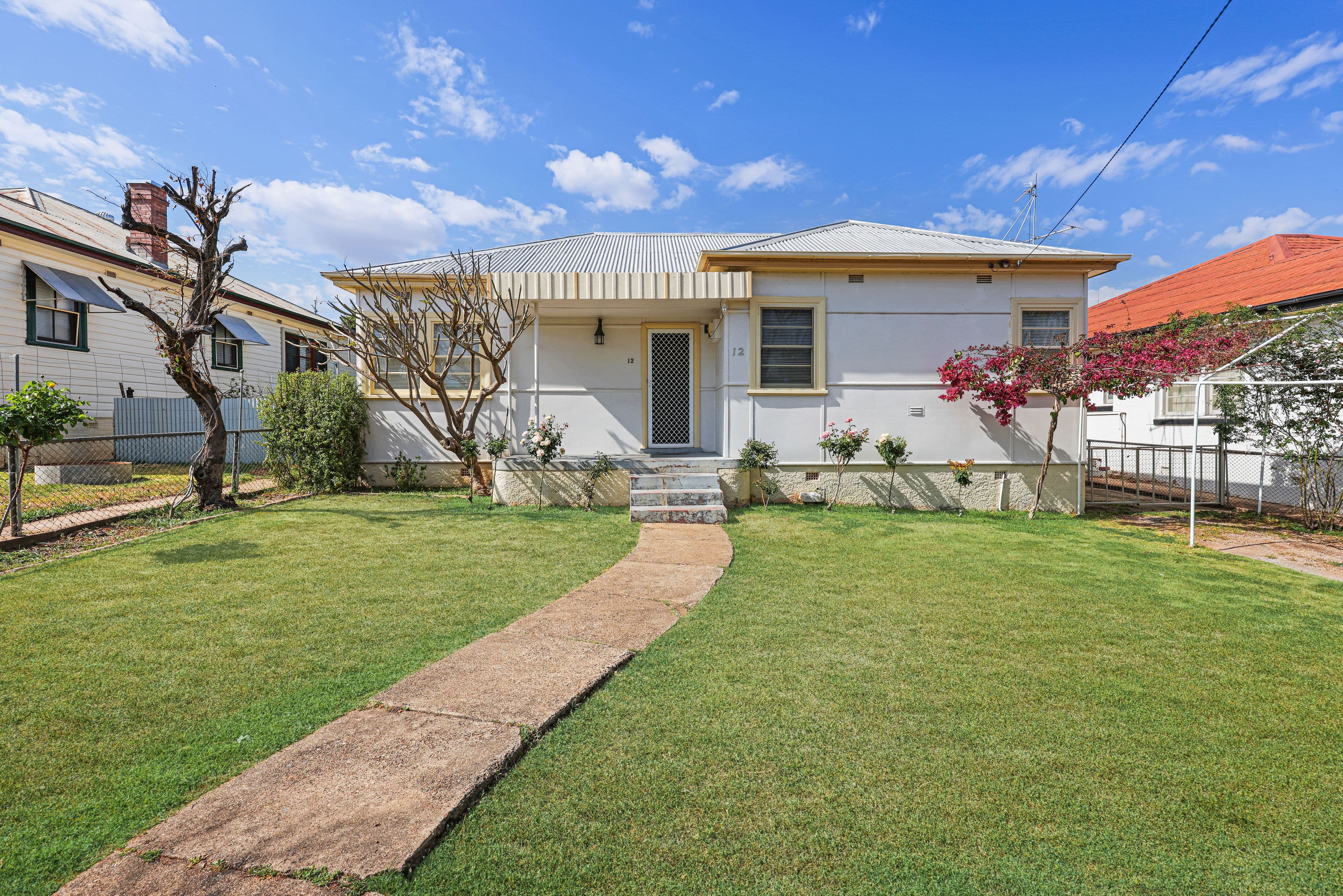 12 High Street, Tamworth NSW 2340, West Tamworth - Image 1