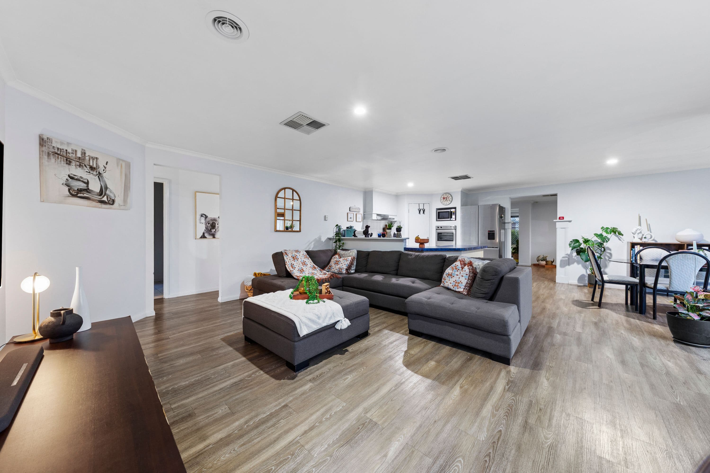 22 The Strand, Narre Warren South VIC 3805, Narre Warren South - Thumbnail 8