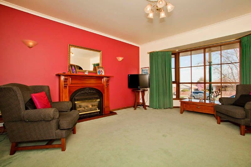 72 Wingarra Drive, GROVEDALE VIC 3216, Grovedale - Thumbnail 2
