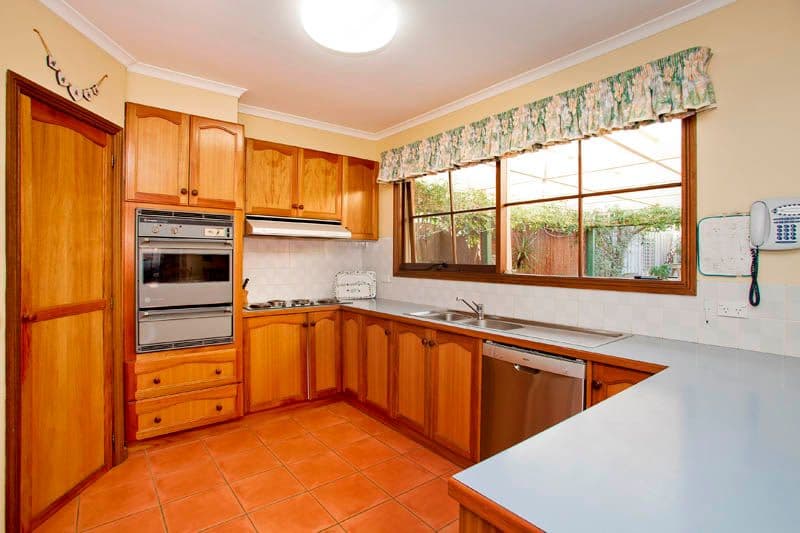 72 Wingarra Drive, GROVEDALE VIC 3216, Grovedale - Thumbnail 3