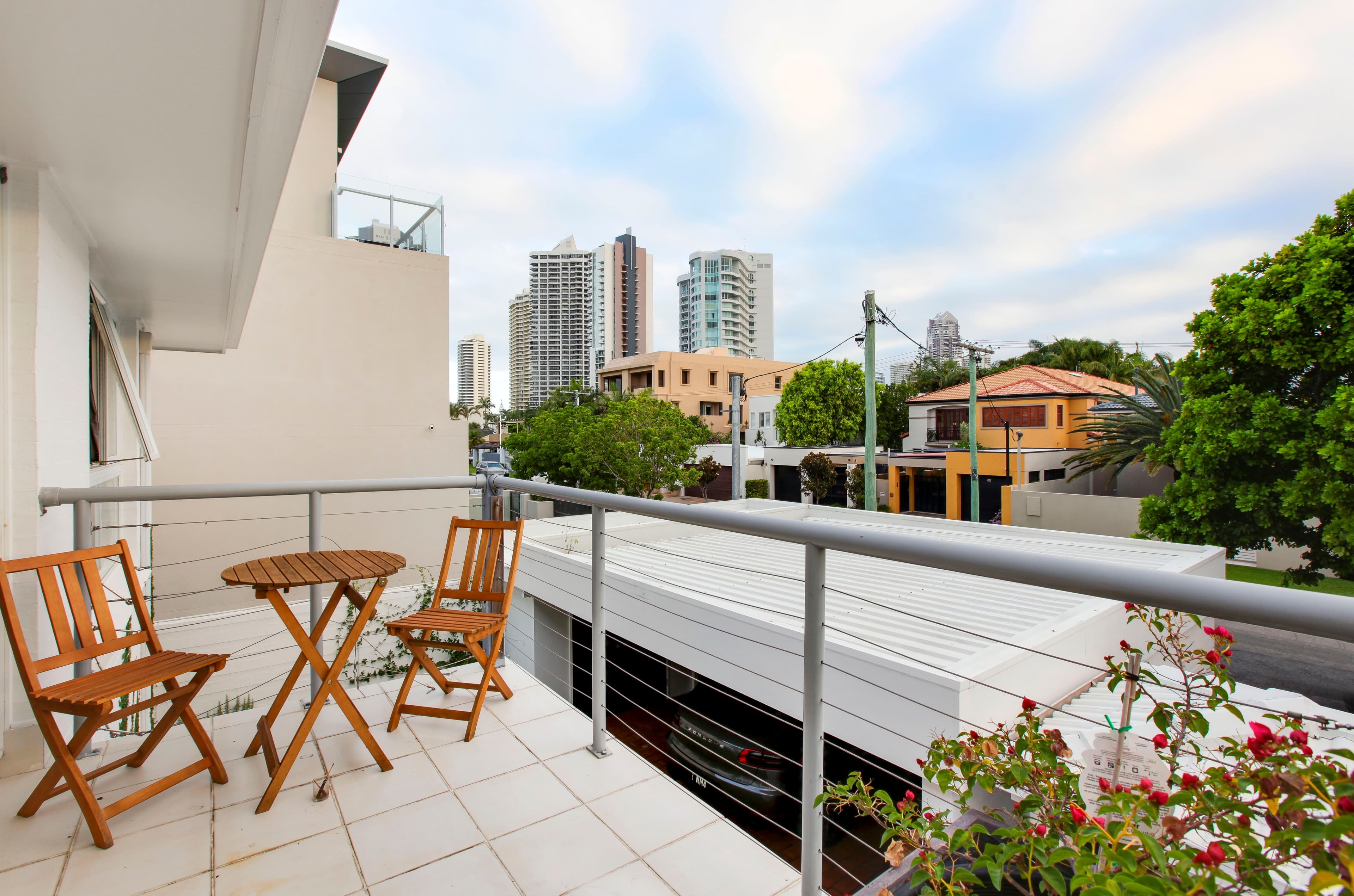 47 Cronin Avenue, Main Beach QLD 4217, Main Beach - Thumbnail 3