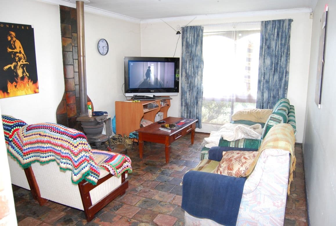 12 Timbarra Street, ARMADALE WA 6112, Armadale - Thumbnail 2