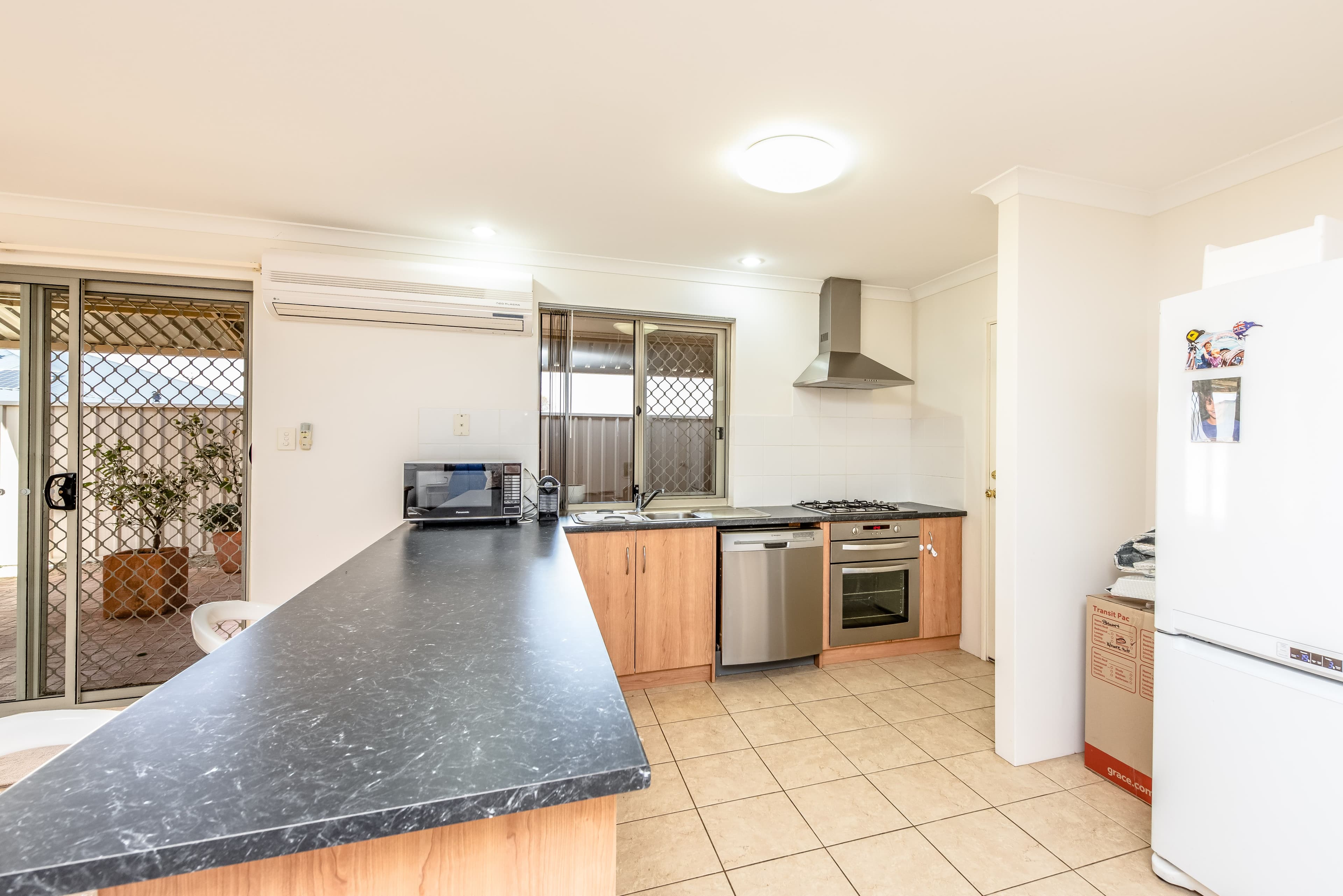 9 Seashore Gardens, Sunset Beach WA 6530, Sunset Beach - Thumbnail 4