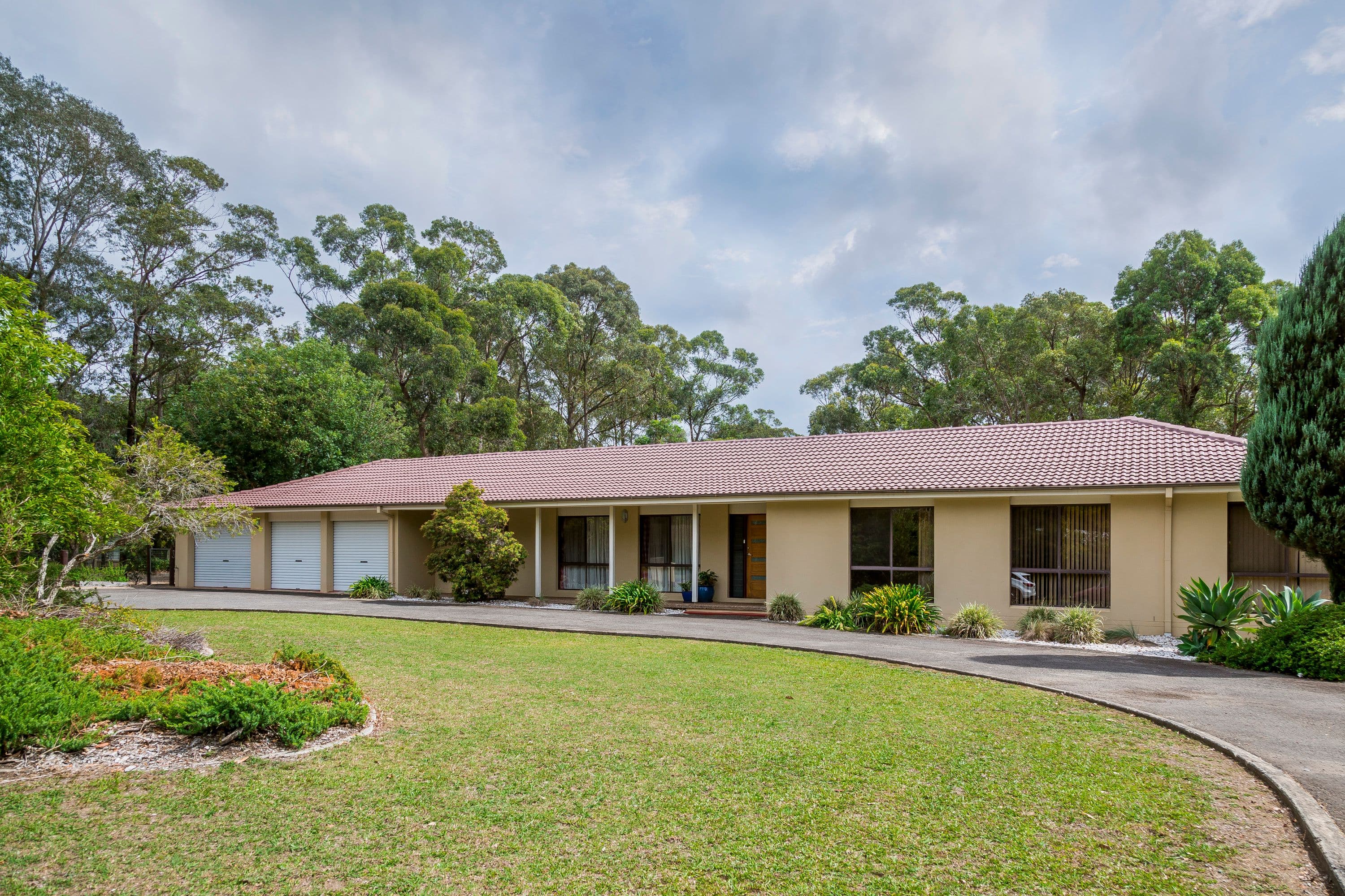 10 Moondara Drive, Bangalee - Image 1
