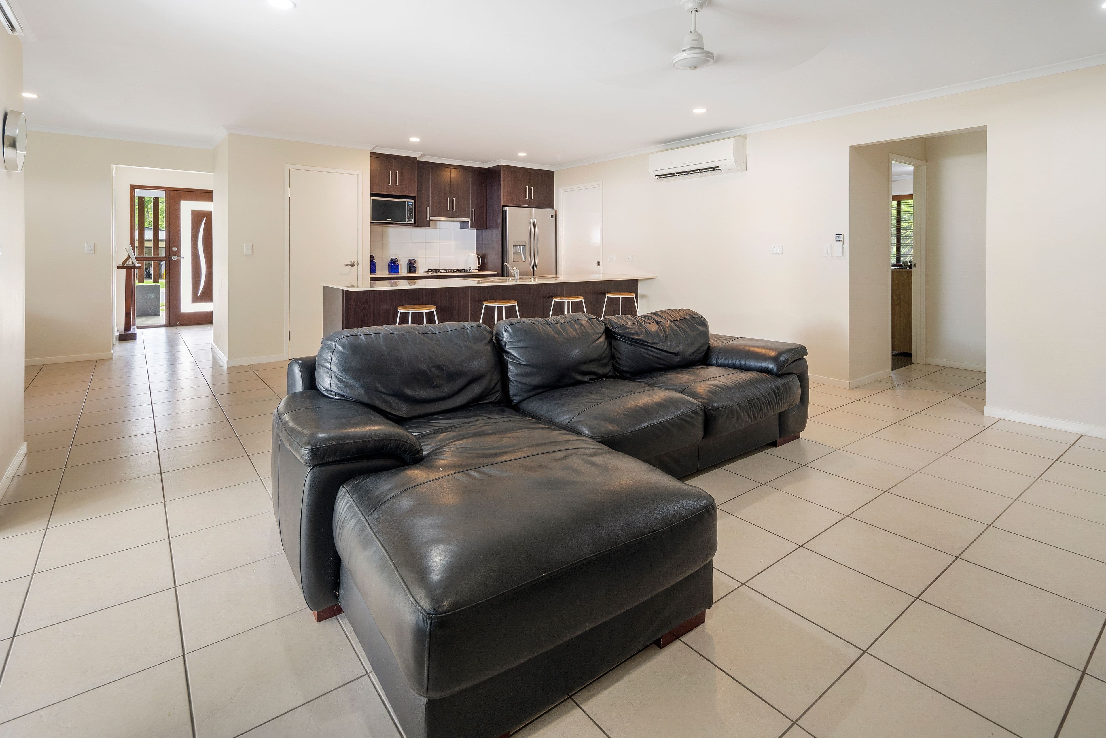 16 Butterfly Court, Jubilee Pocket QLD 4802, Jubilee Pocket - Thumbnail 4