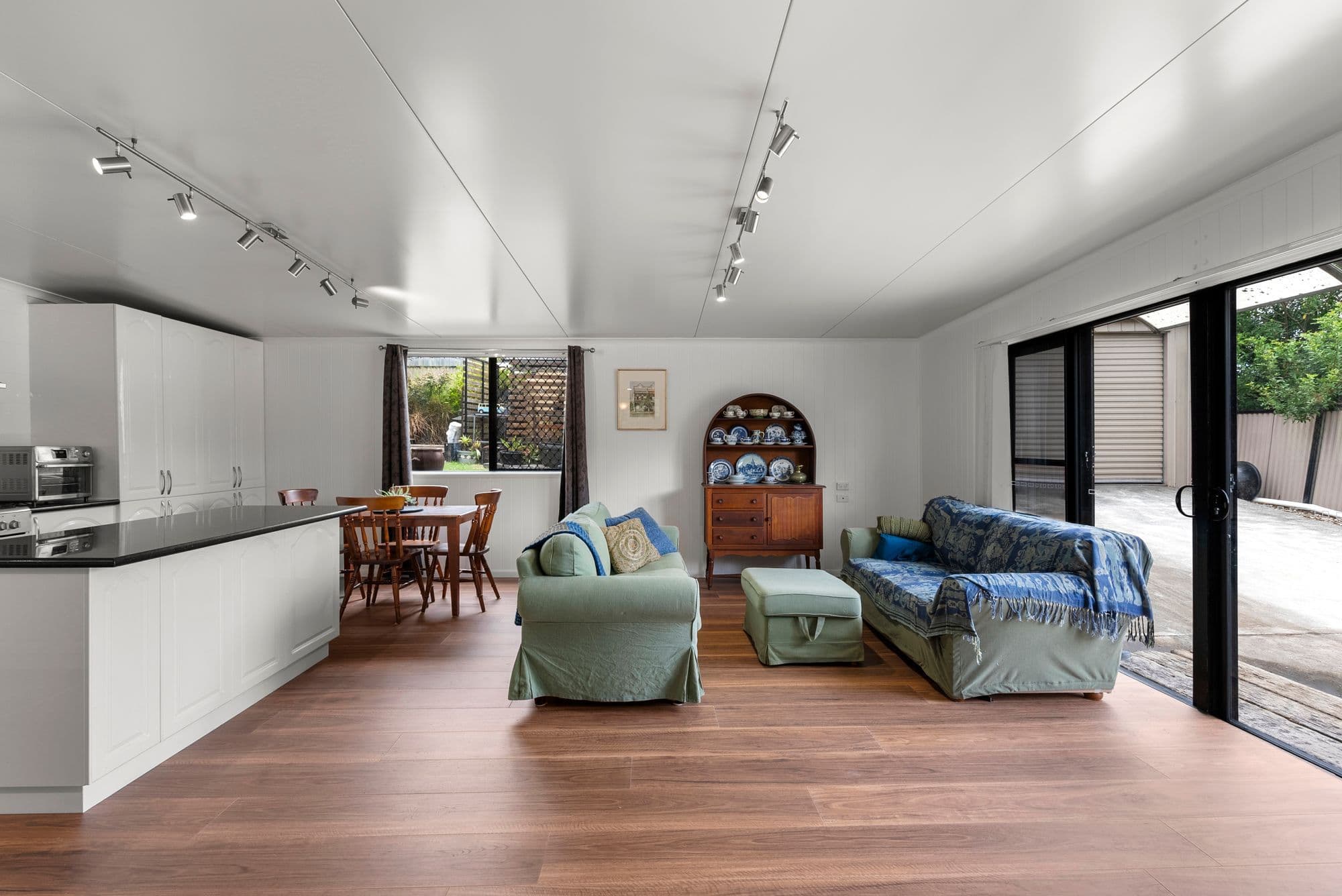 38 Shields Street, Mount Warren Park QLD 4207, Mount Warren Park - Thumbnail 8