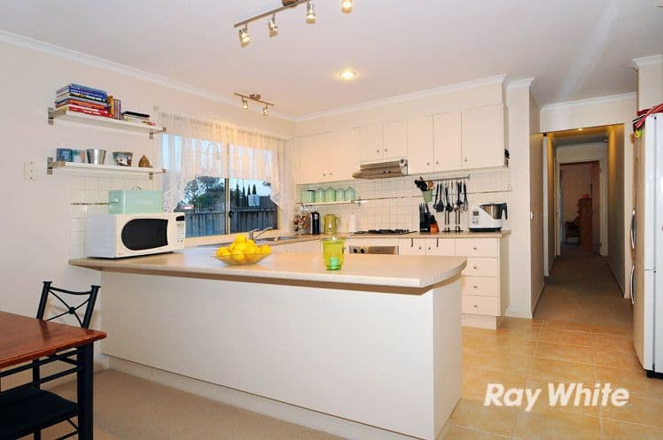 29 Paterson Drive, LYNBROOK VIC 3975, Lynbrook - Thumbnail 4