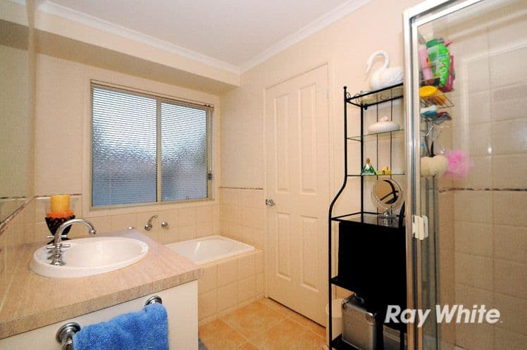 29 Paterson Drive, LYNBROOK VIC 3975, Lynbrook - Thumbnail 6
