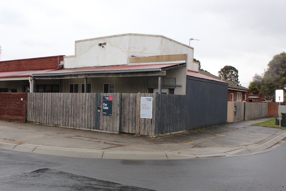 42-42a Hopetoun Avenue, Morwell VIC 3840, Morwell - Image 1