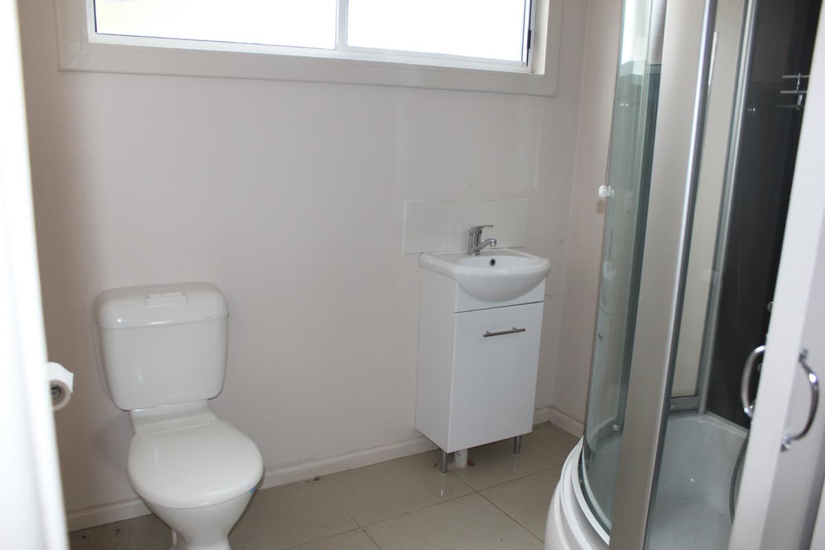 42-42a Hopetoun Avenue, Morwell VIC 3840, Morwell - Thumbnail 3