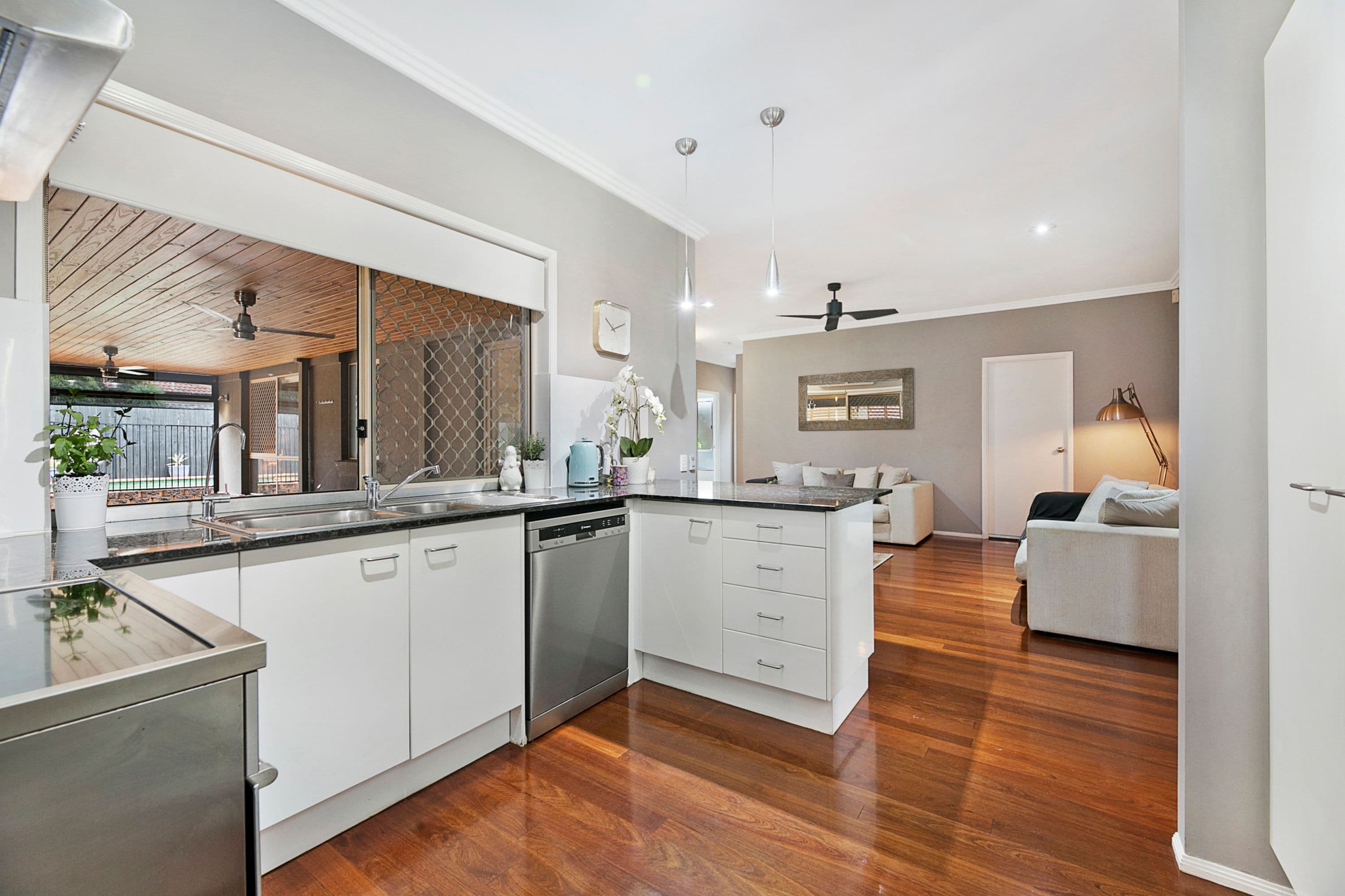 27 Shepton Crescent, Mudgeeraba QLD 4213, Mudgeeraba - Thumbnail 6
