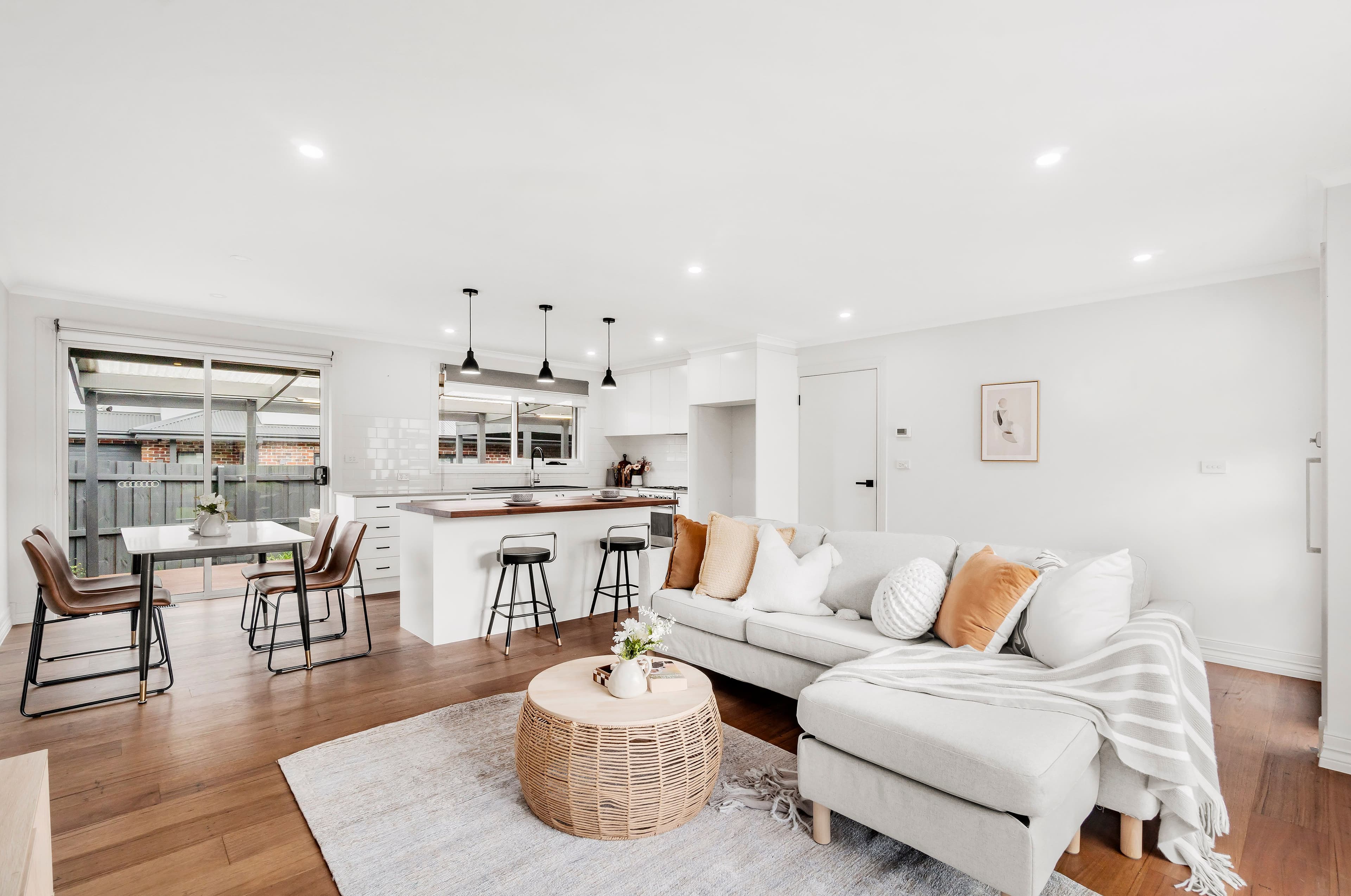 80 Begonia Avenue, Bayswater VIC 3153, Bayswater - Thumbnail 2