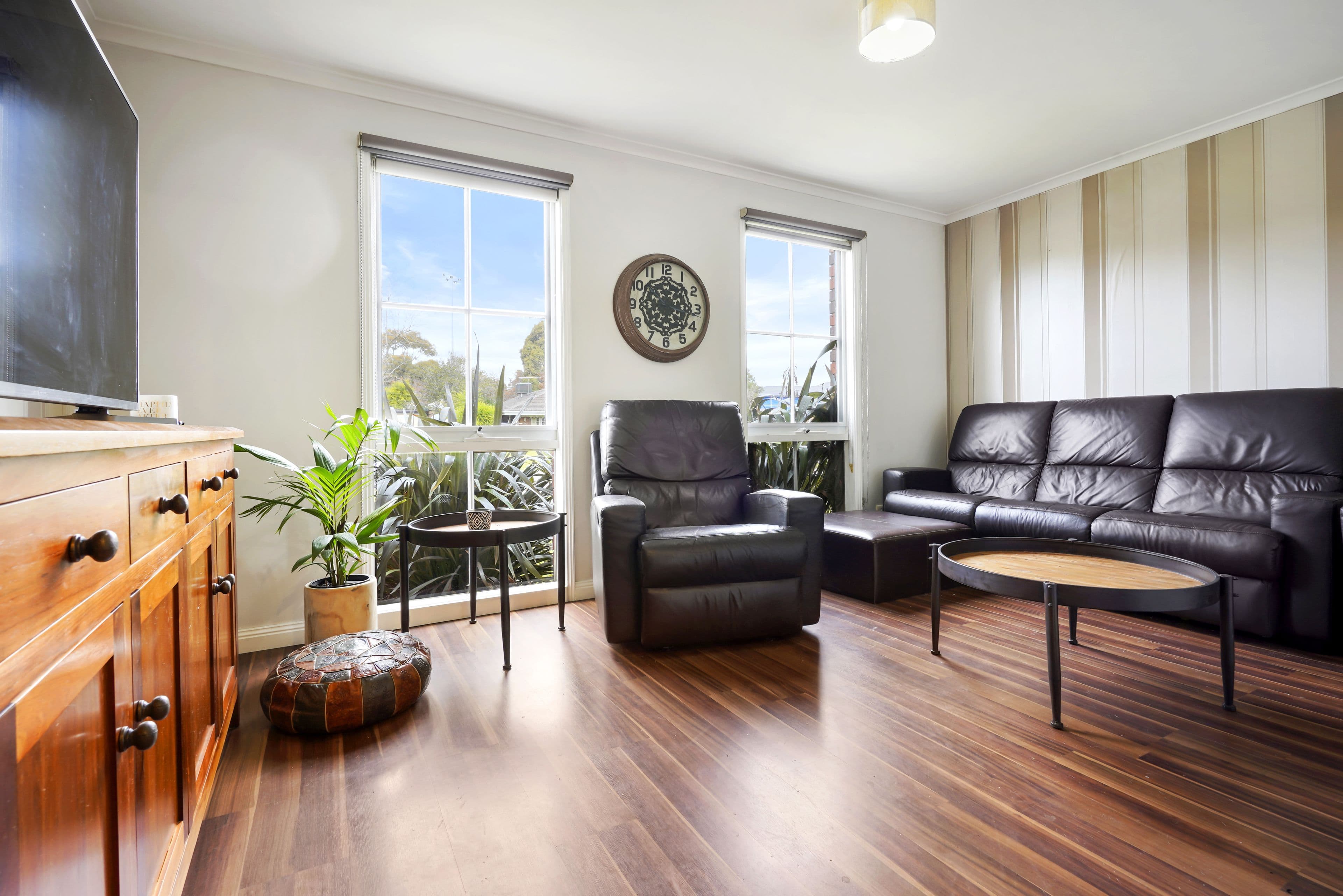33 Goulburn Drive, Rowville VIC 3178, Rowville - Thumbnail 2