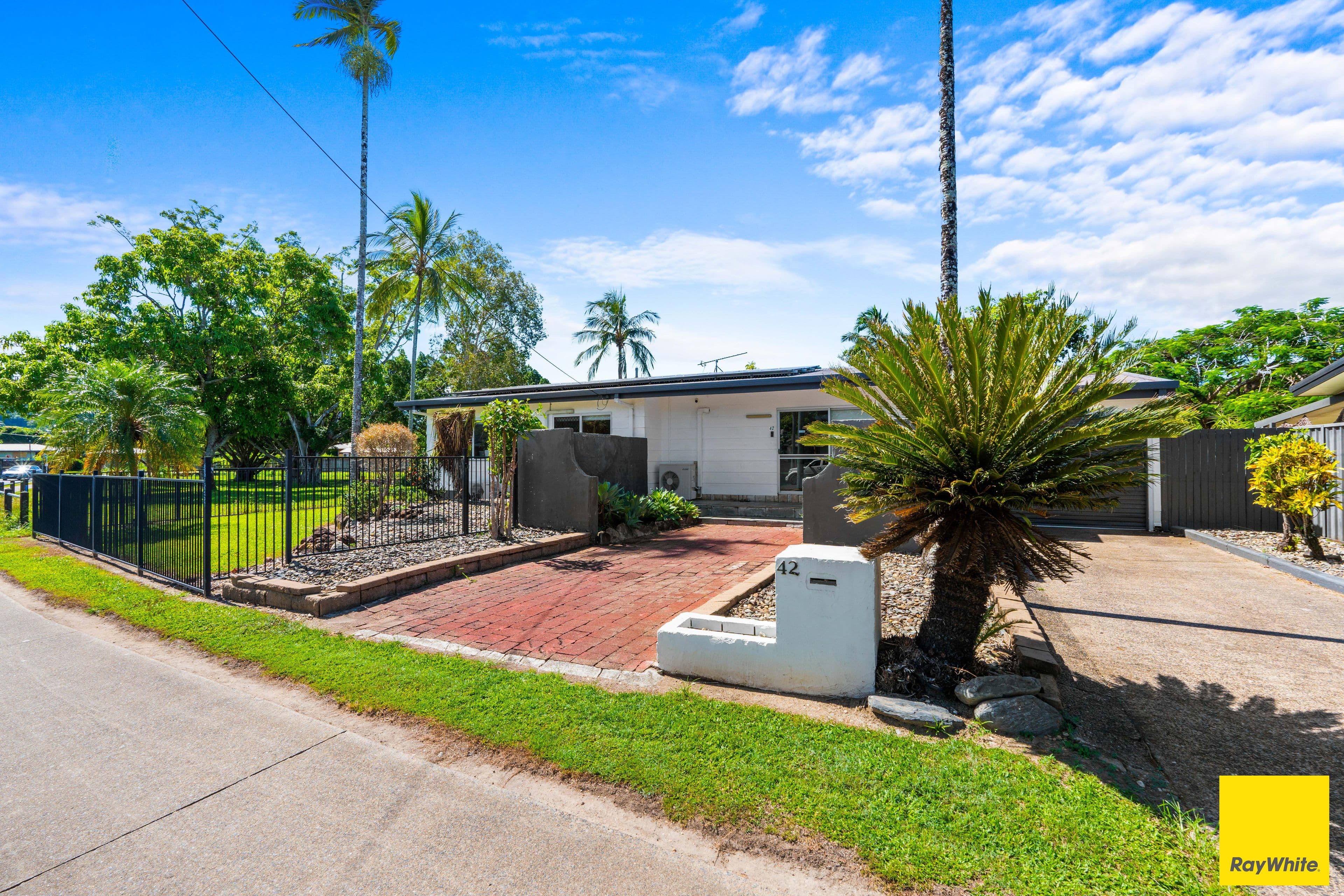 42 Jensen Street, Manoora QLD 4870, Manoora - Thumbnail 4