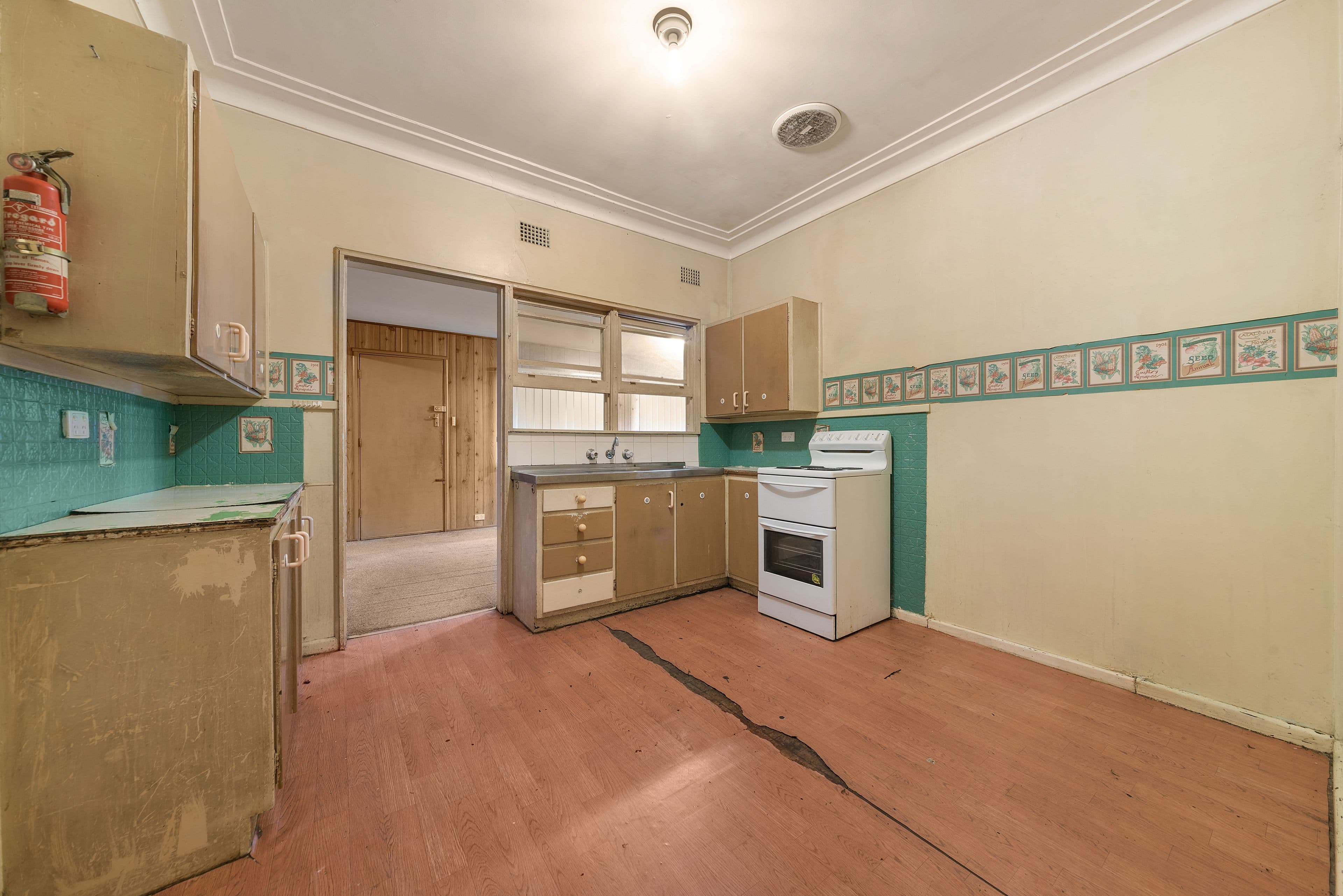 3 Harris Road, Stony Rise, Stony Rise - Thumbnail 4