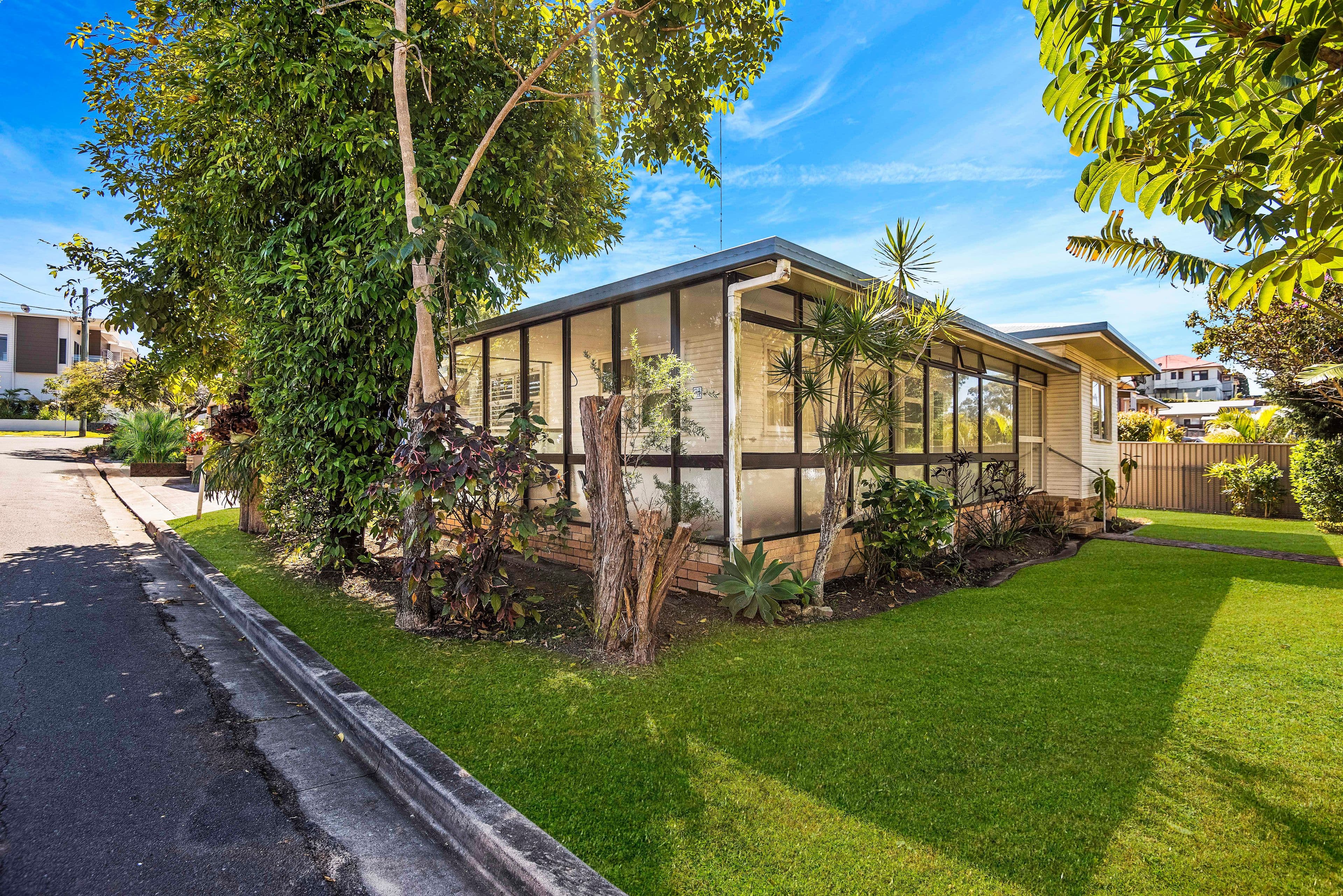 43 Kennedy Drive, Tweed Heads - Thumbnail 4