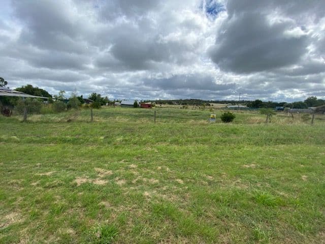 18 Earl Street, Jondaryan QLD 4403, Jondaryan - Thumbnail 2