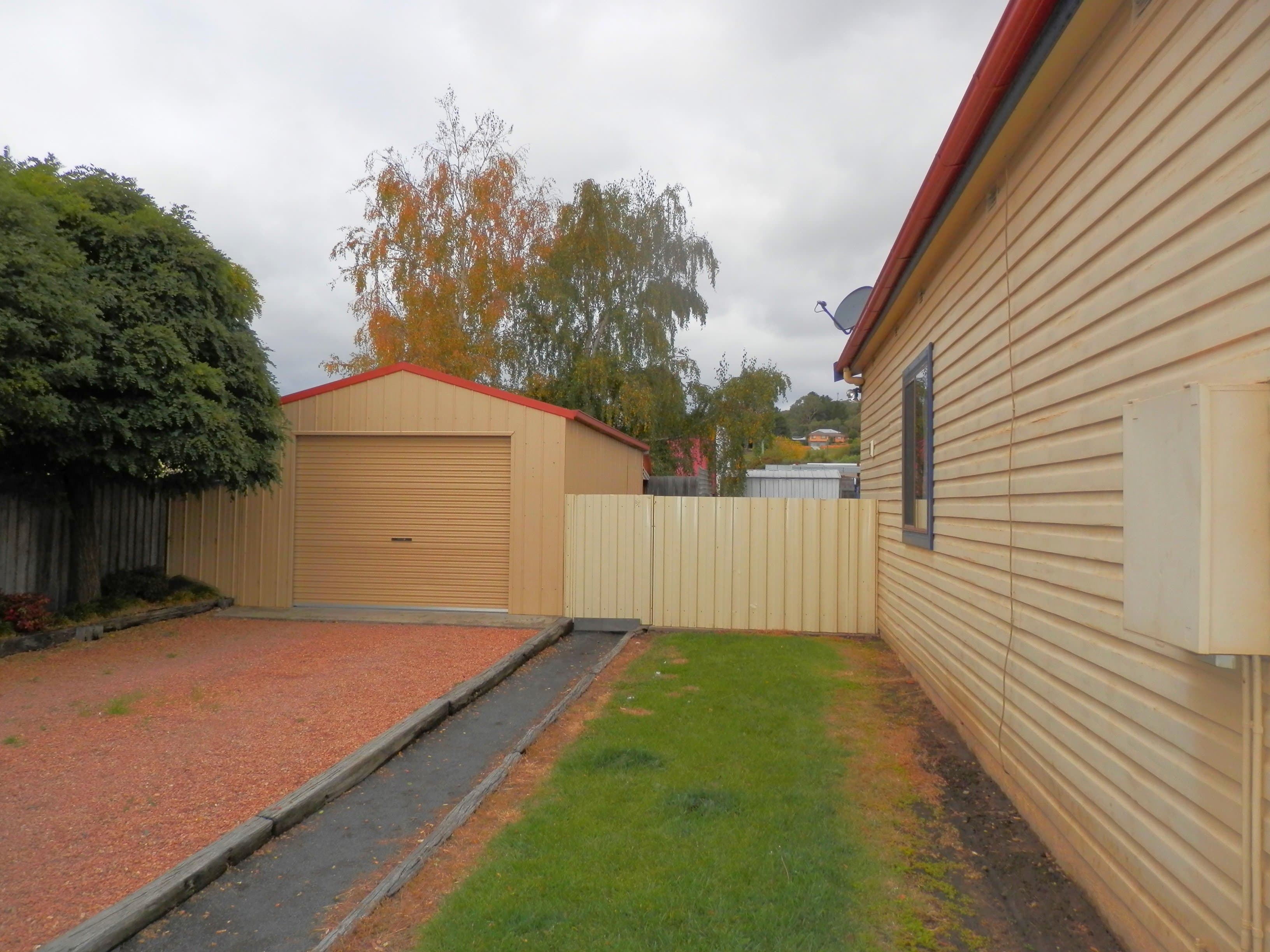 4 Badgery Street, Bombala, Bombala - Thumbnail 3